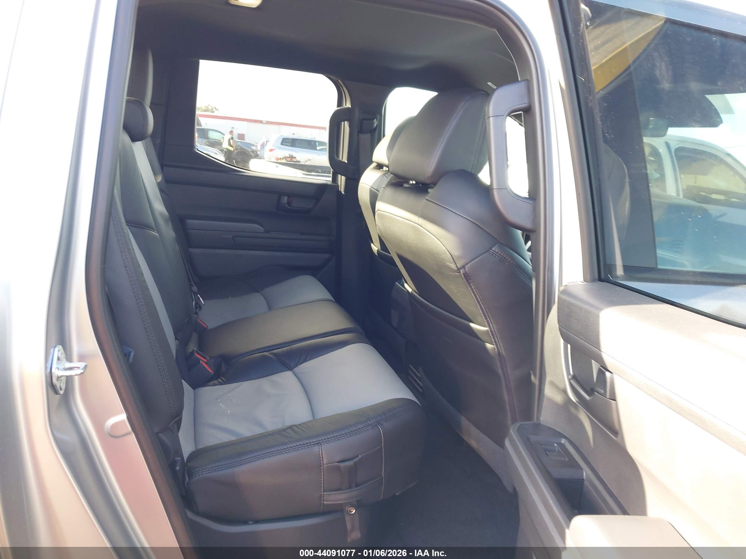 TOYOTA TACOMA image 8