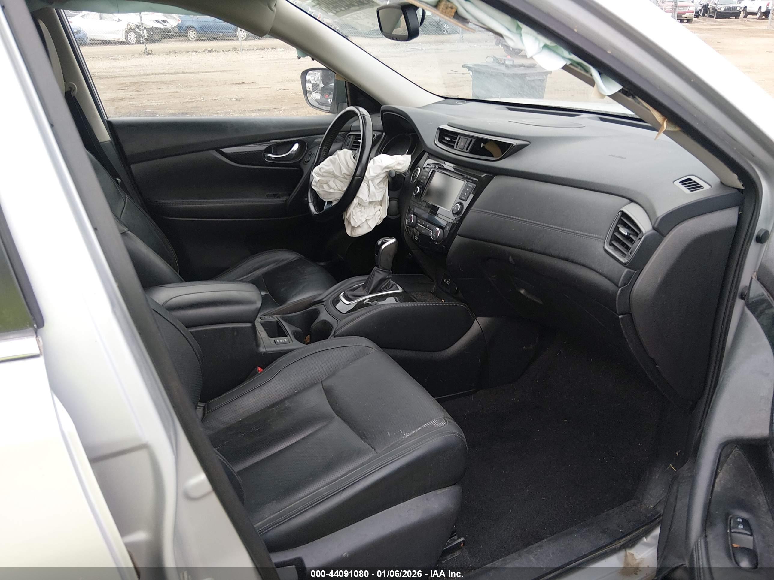 NISSAN ROGUE image 5