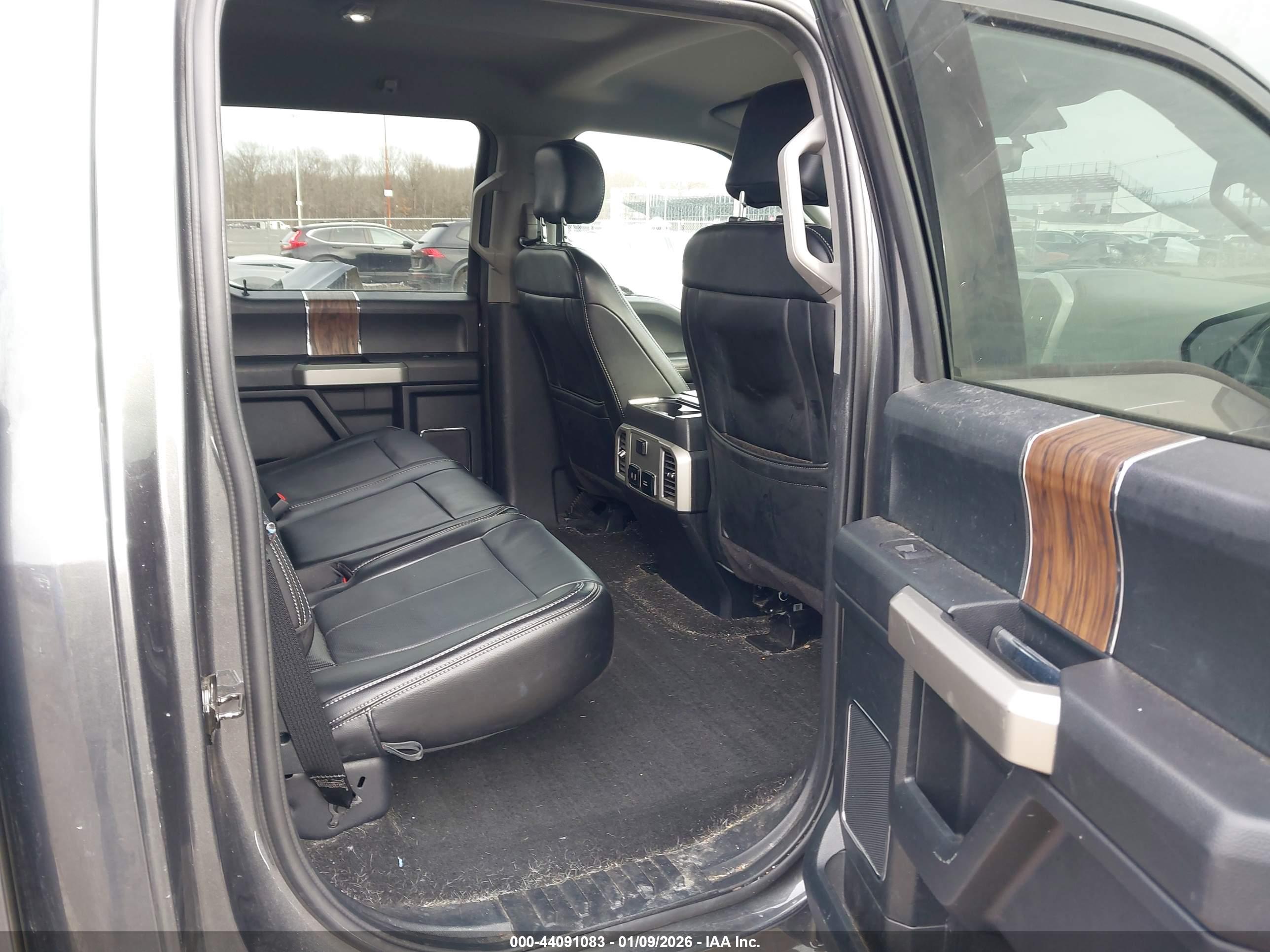 FORD F-150 image 8