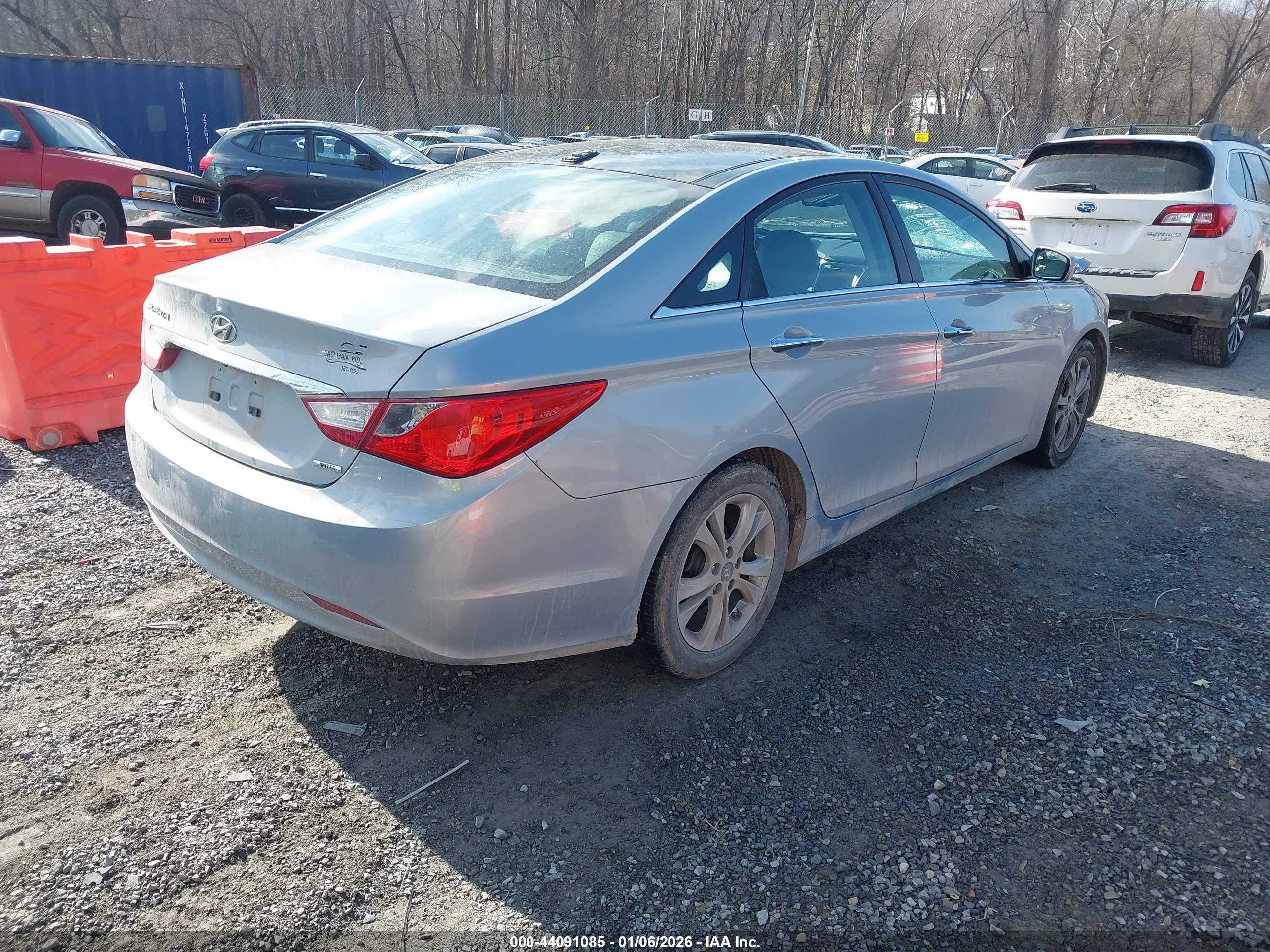 HYUNDAI SONATA image 4