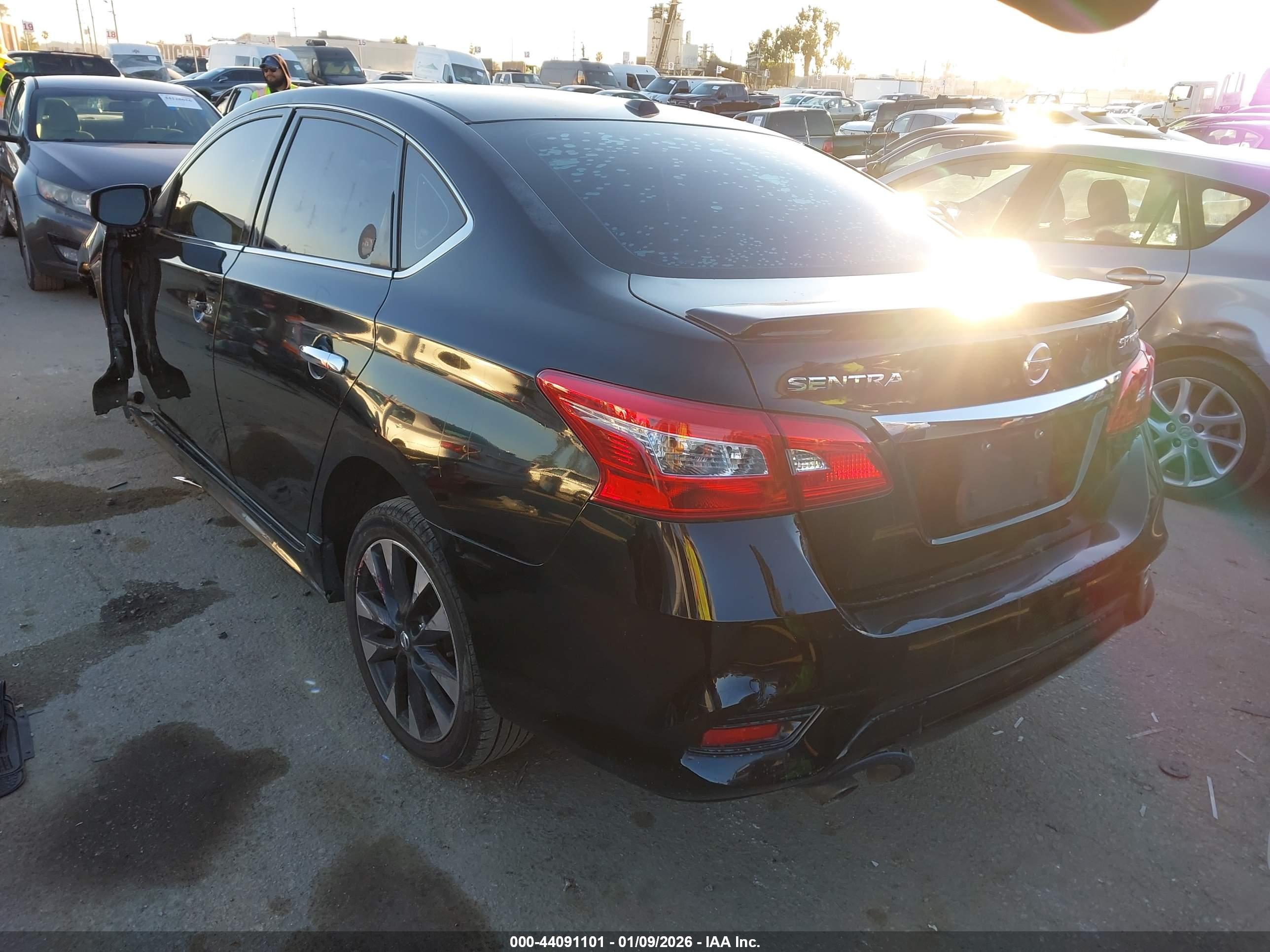 NISSAN SENTRA image 3