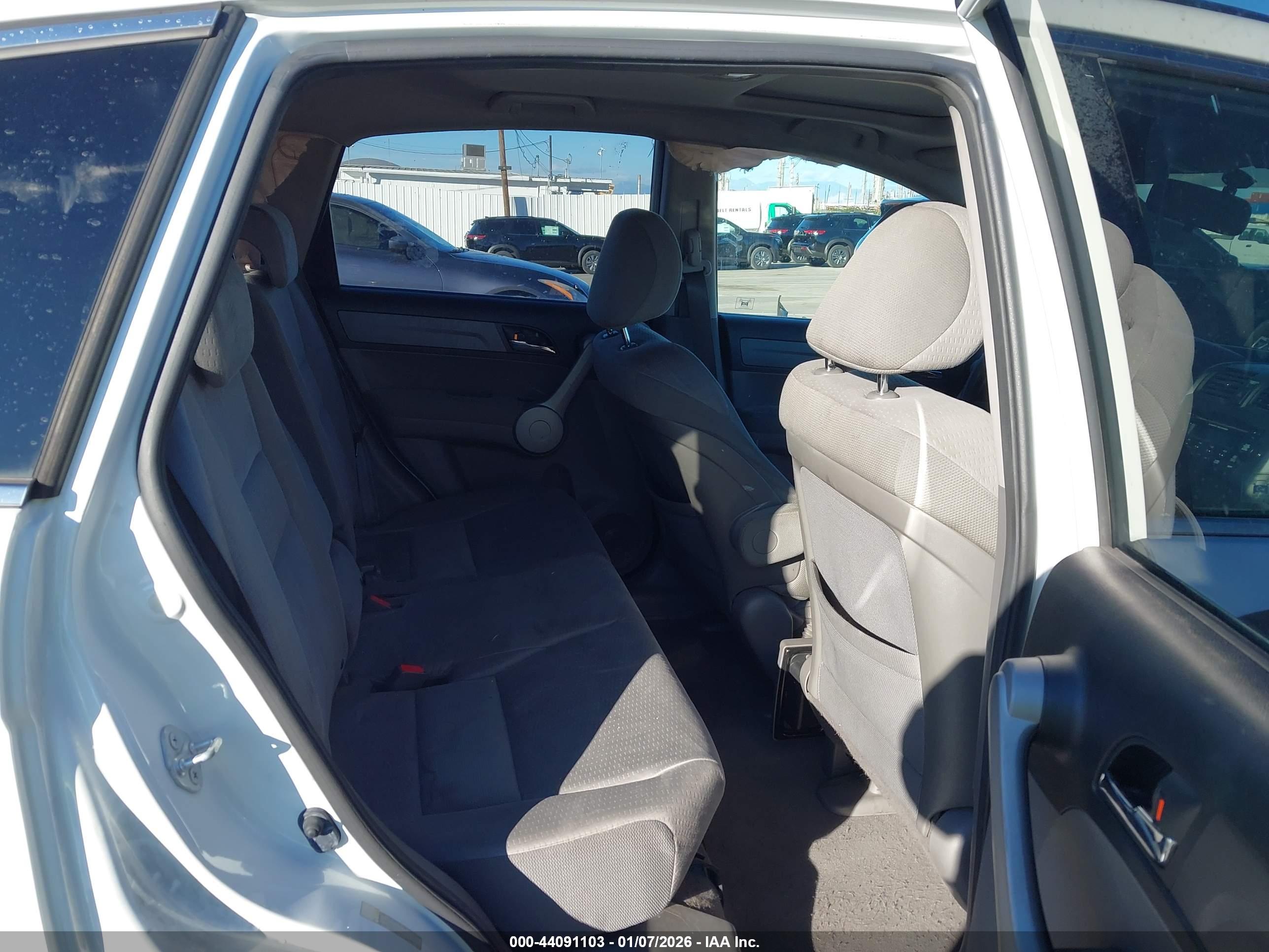 HONDA CR-V image 8