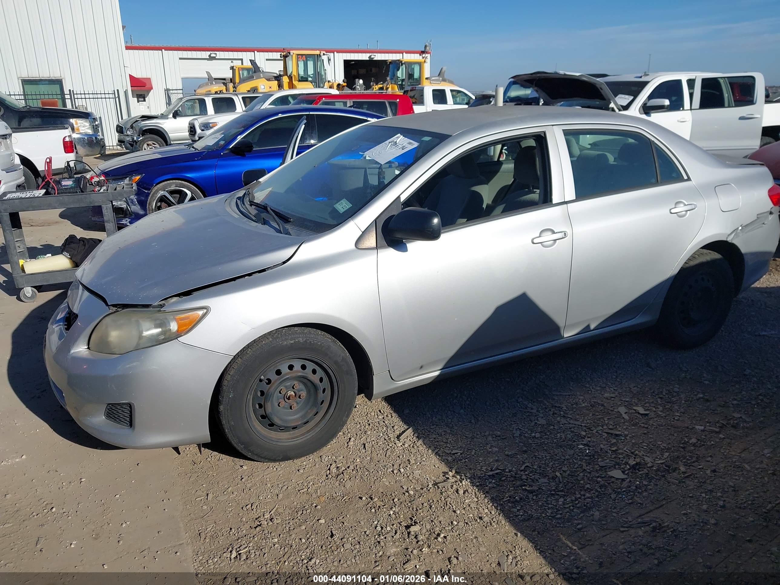TOYOTA COROLLA image 2
