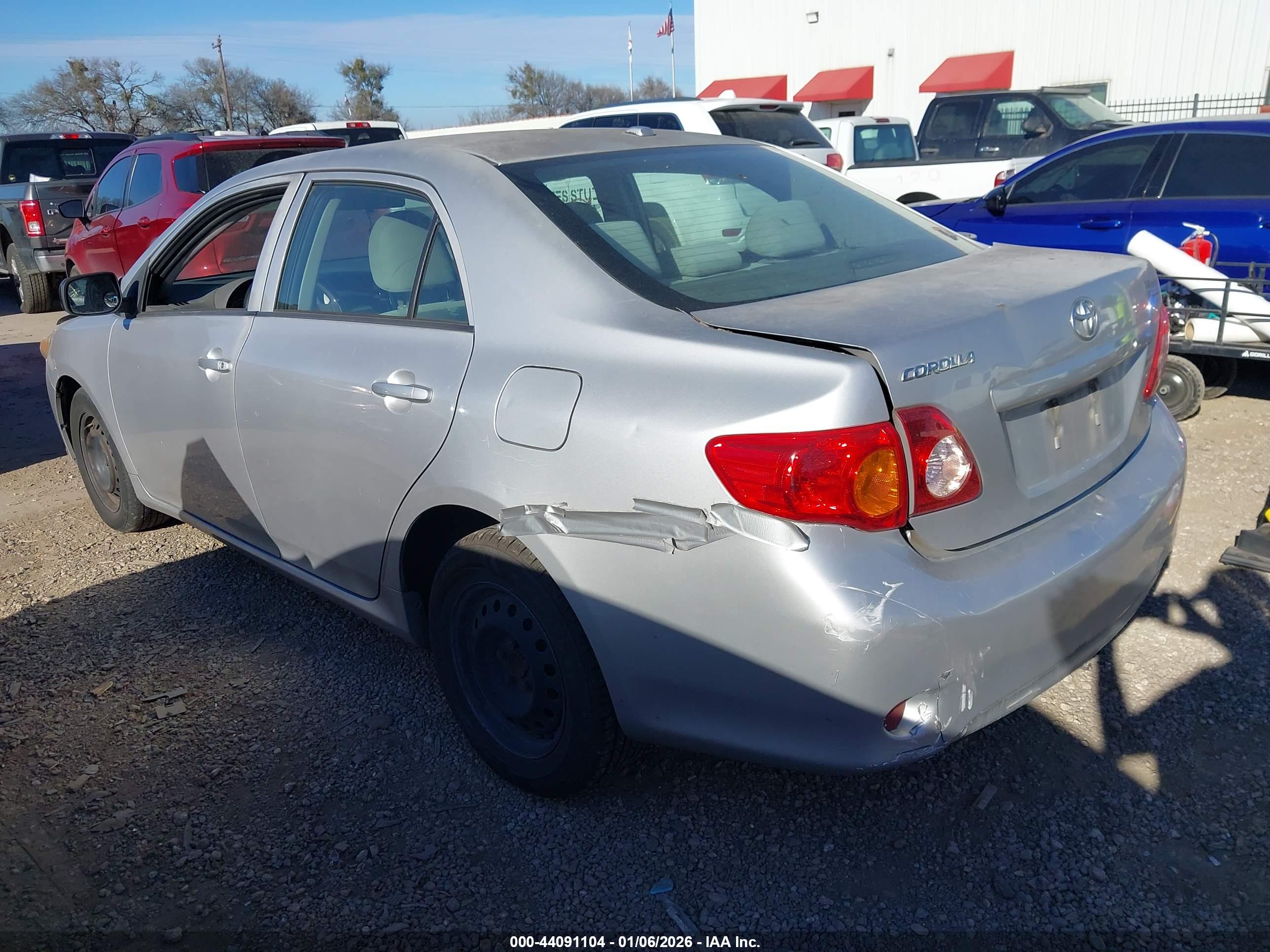 TOYOTA COROLLA image 3