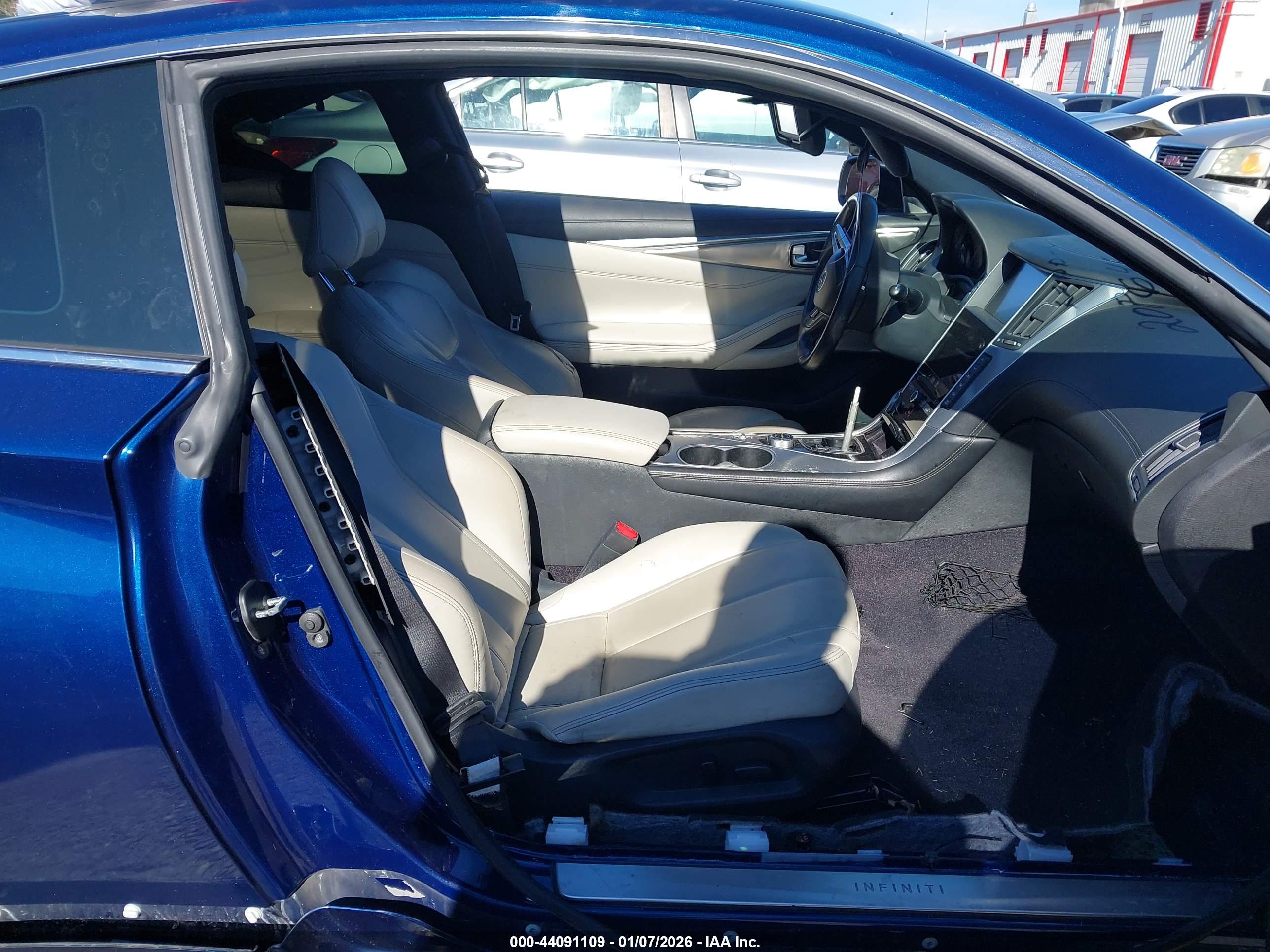 INFINITI Q60 image 5