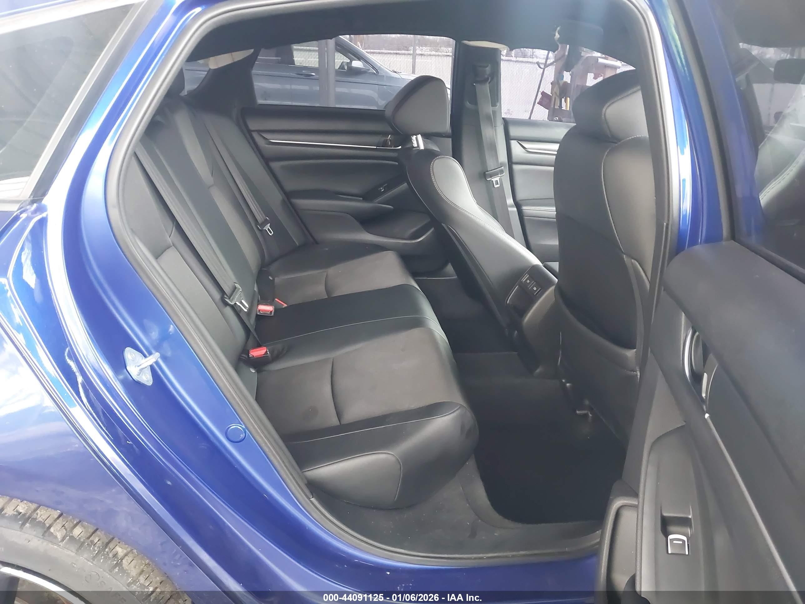 HONDA ACCORD image 8