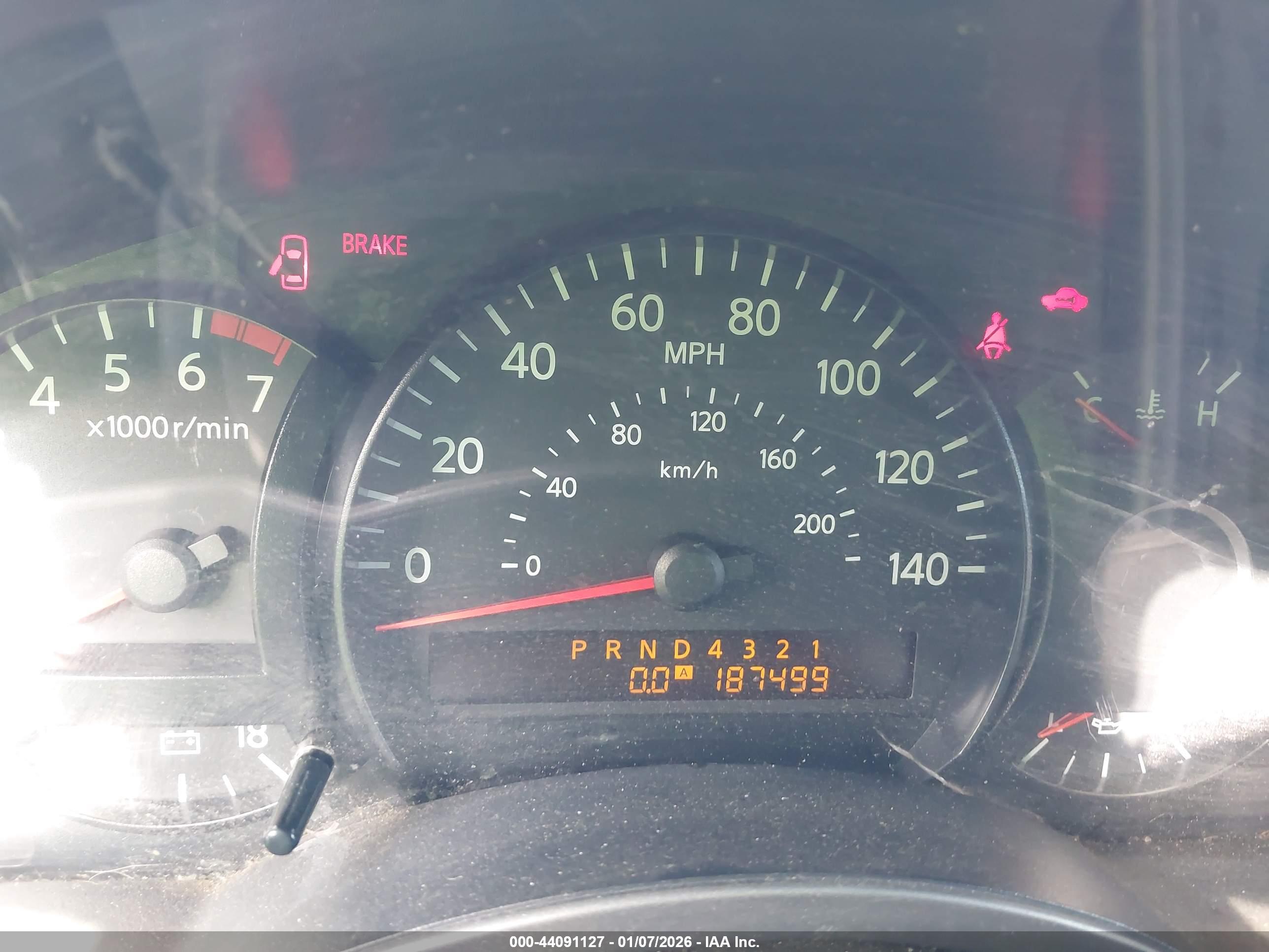 NISSAN ARMADA image 7
