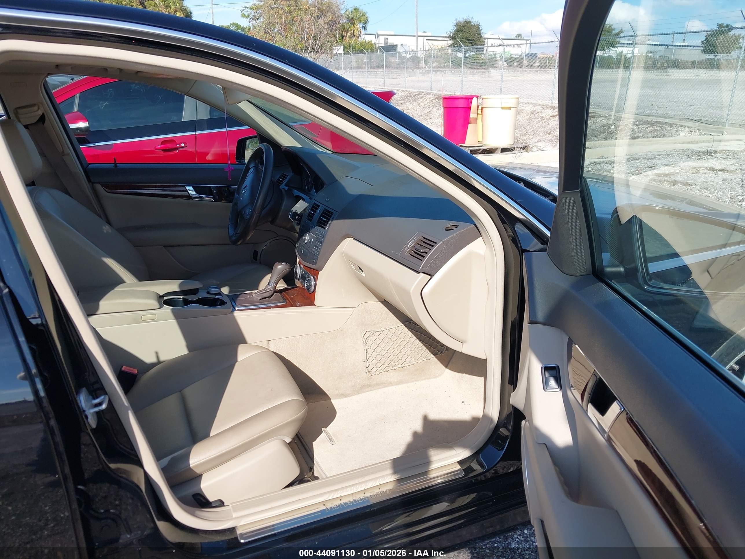 MERCEDES-BENZ C image 5