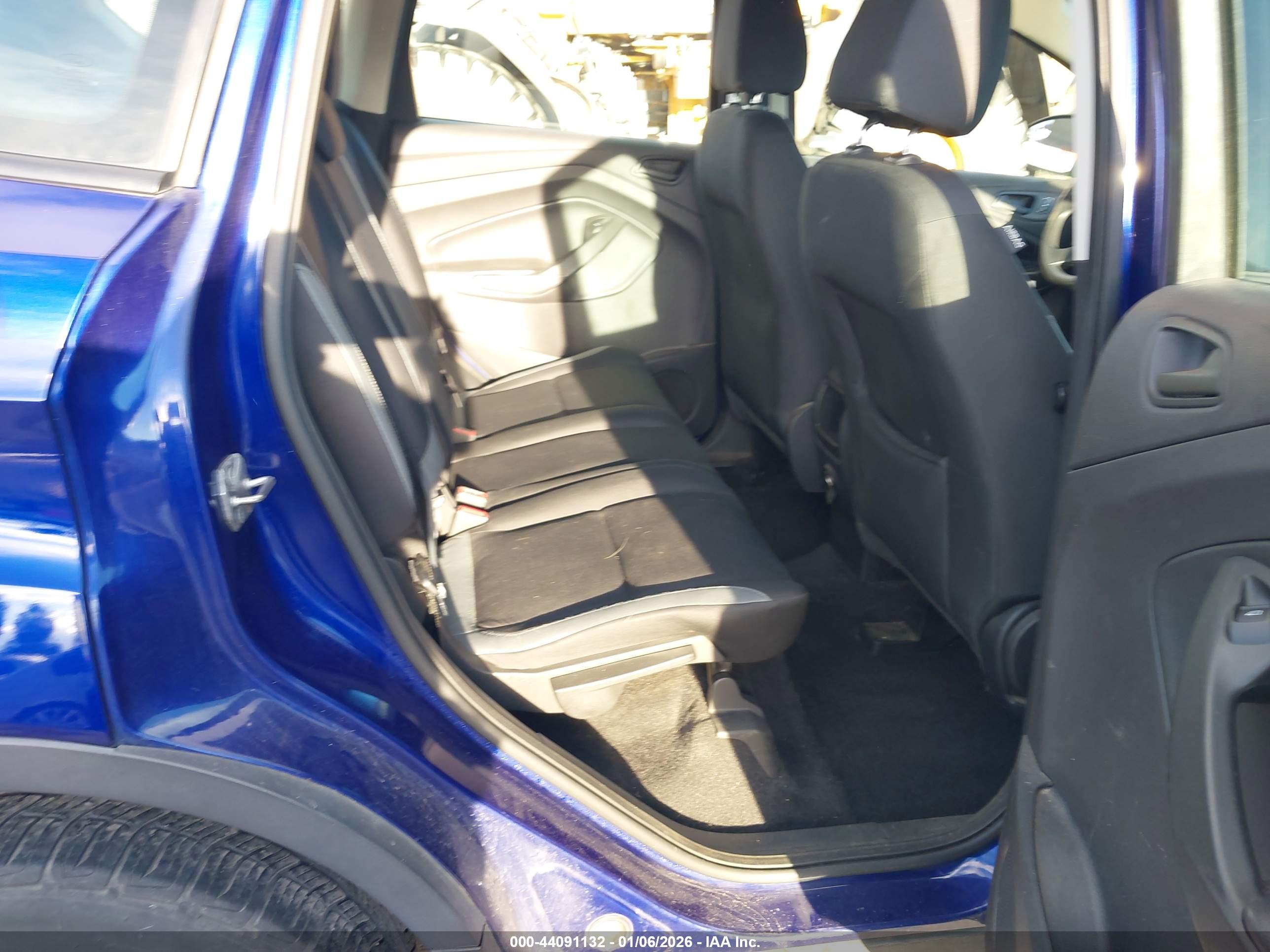 FORD ESCAPE image 8