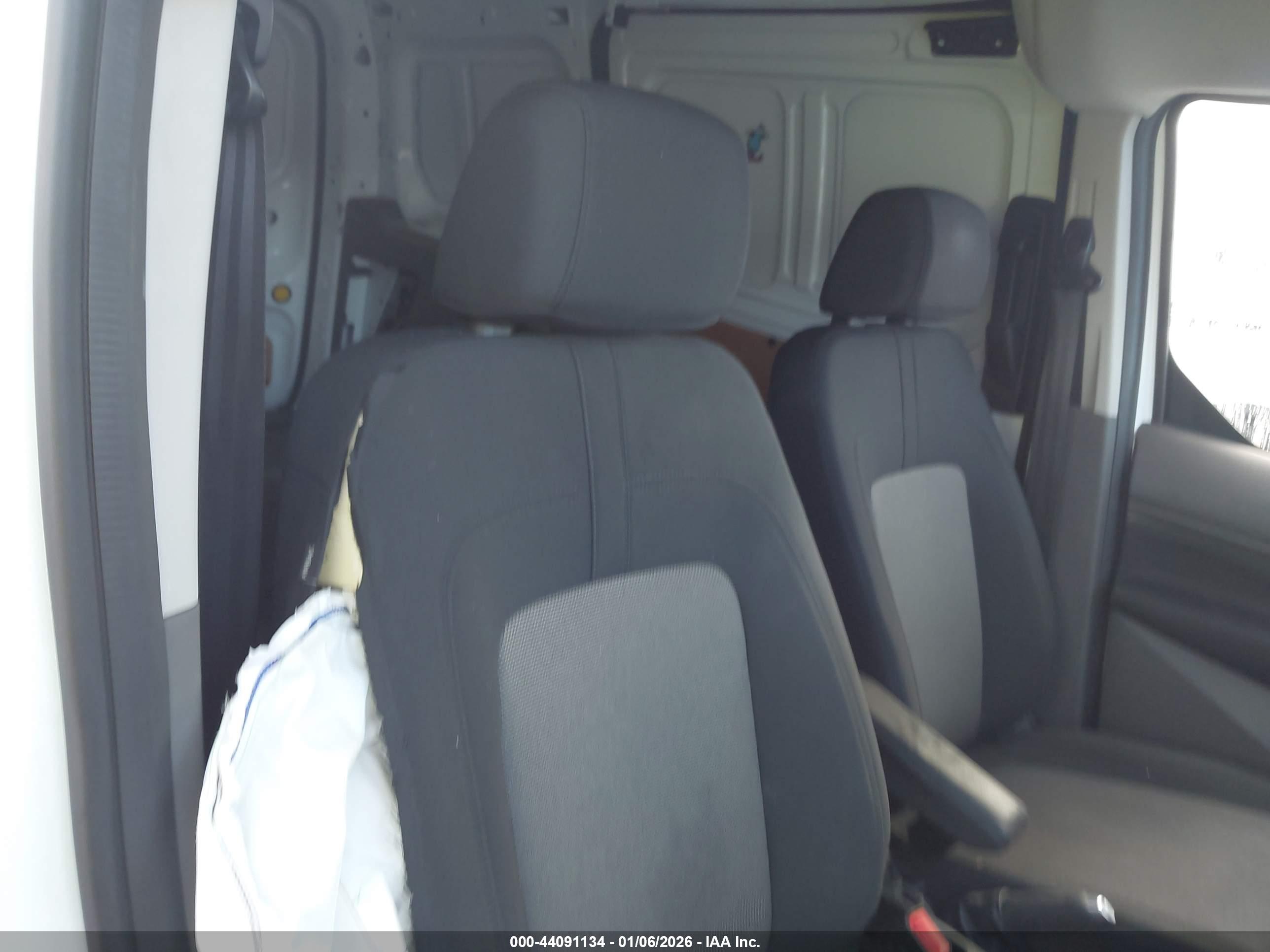 FORD TRANSIT image 8