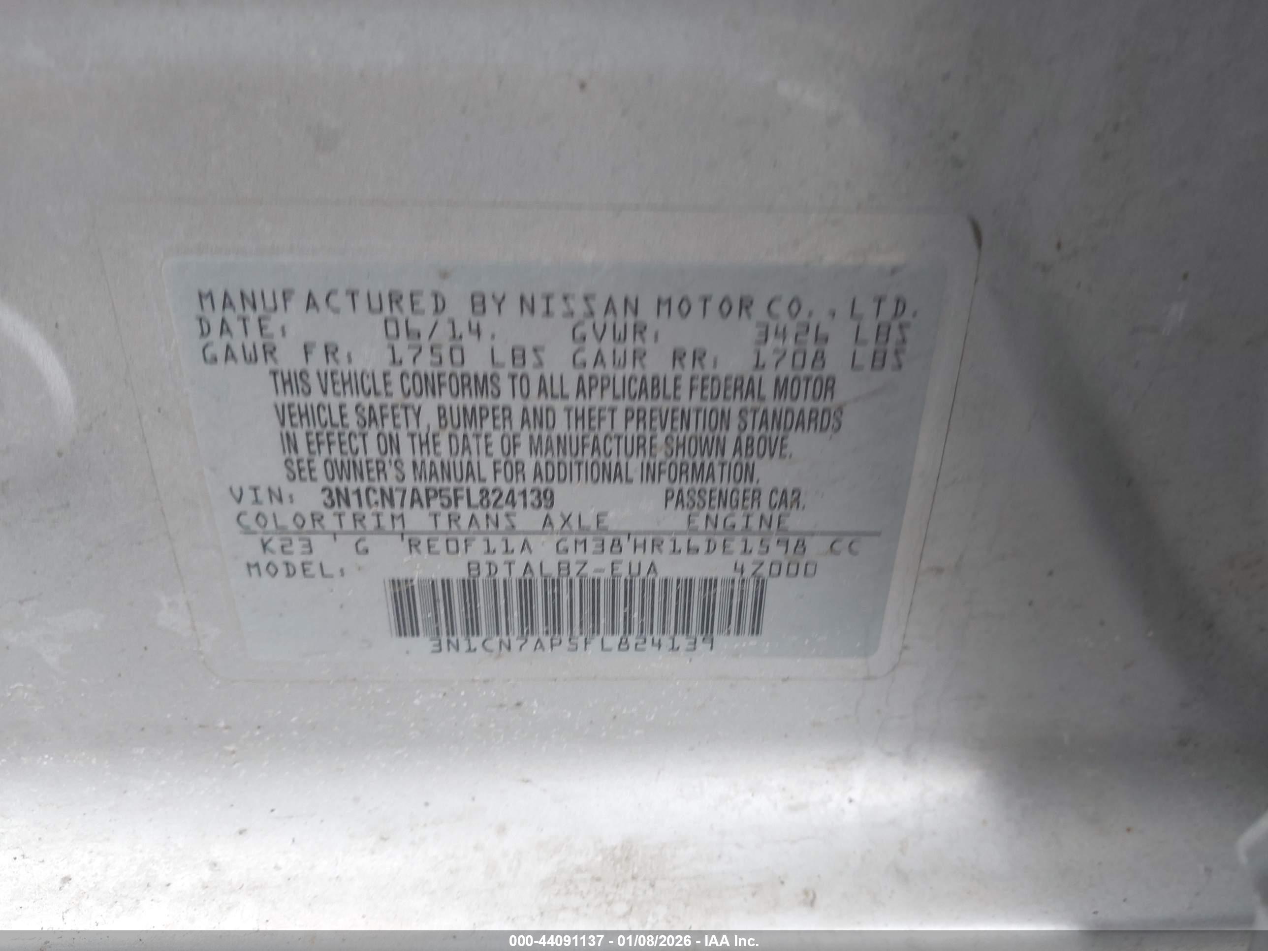 NISSAN VERSA image 9