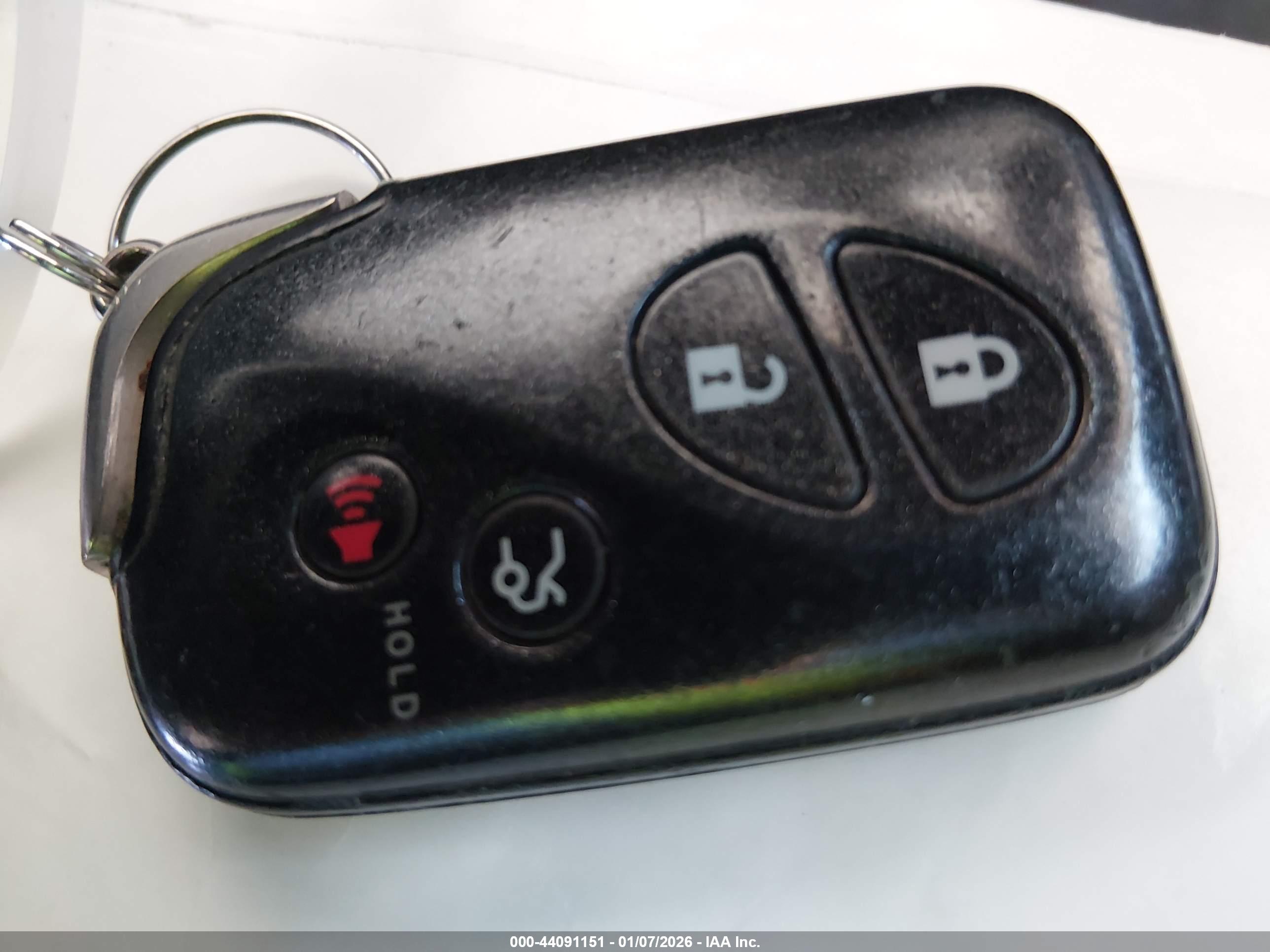 LEXUS ES image 11