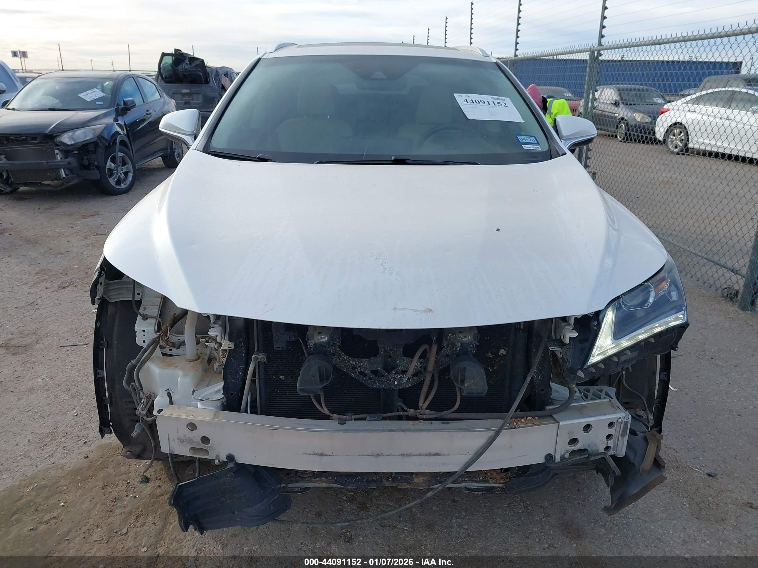 LEXUS RX image 6