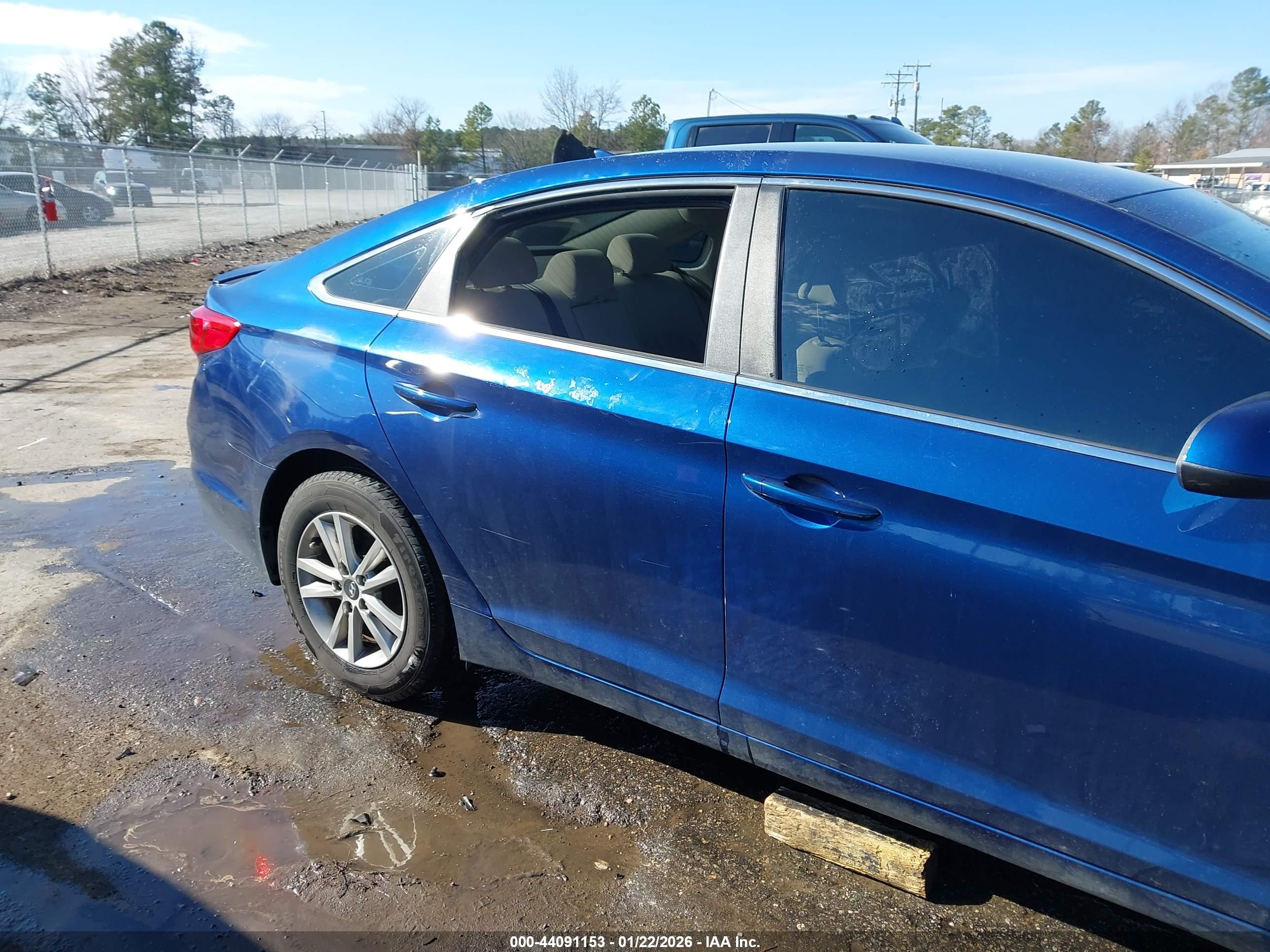HYUNDAI SONATA image 6