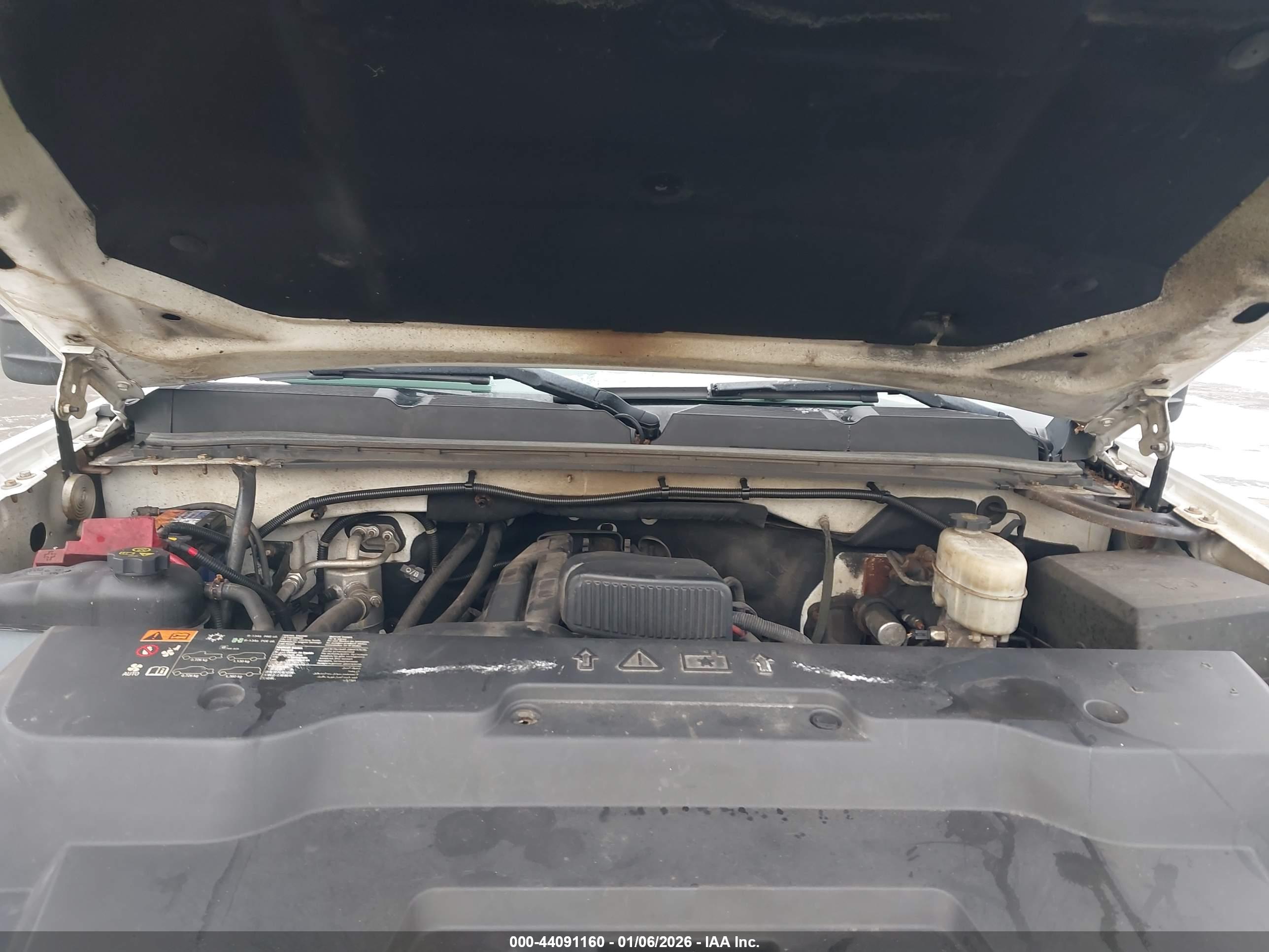 CHEVROLET SILVERADO image 10