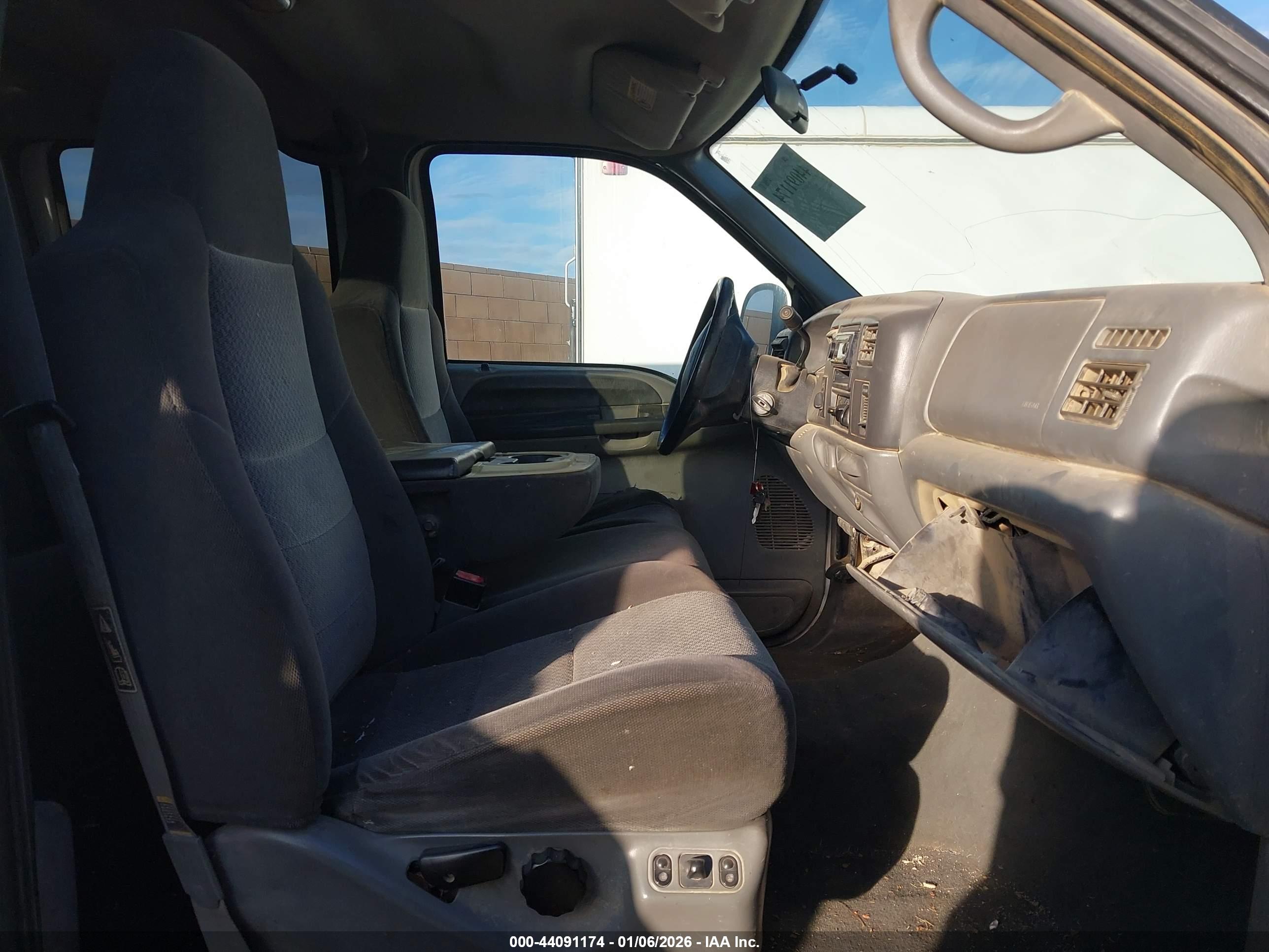 FORD F-350 image 5