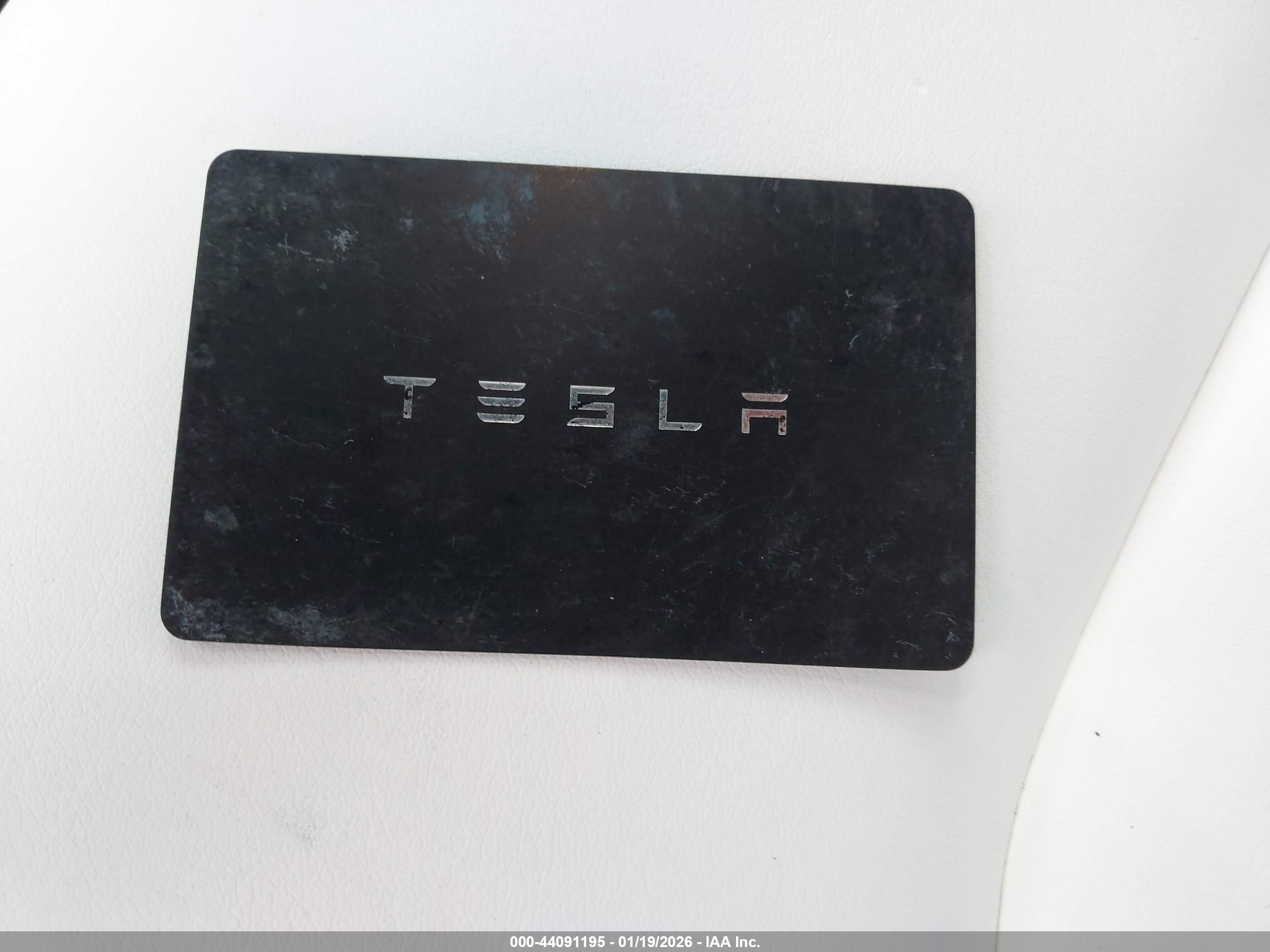 TESLA MODEL image 11