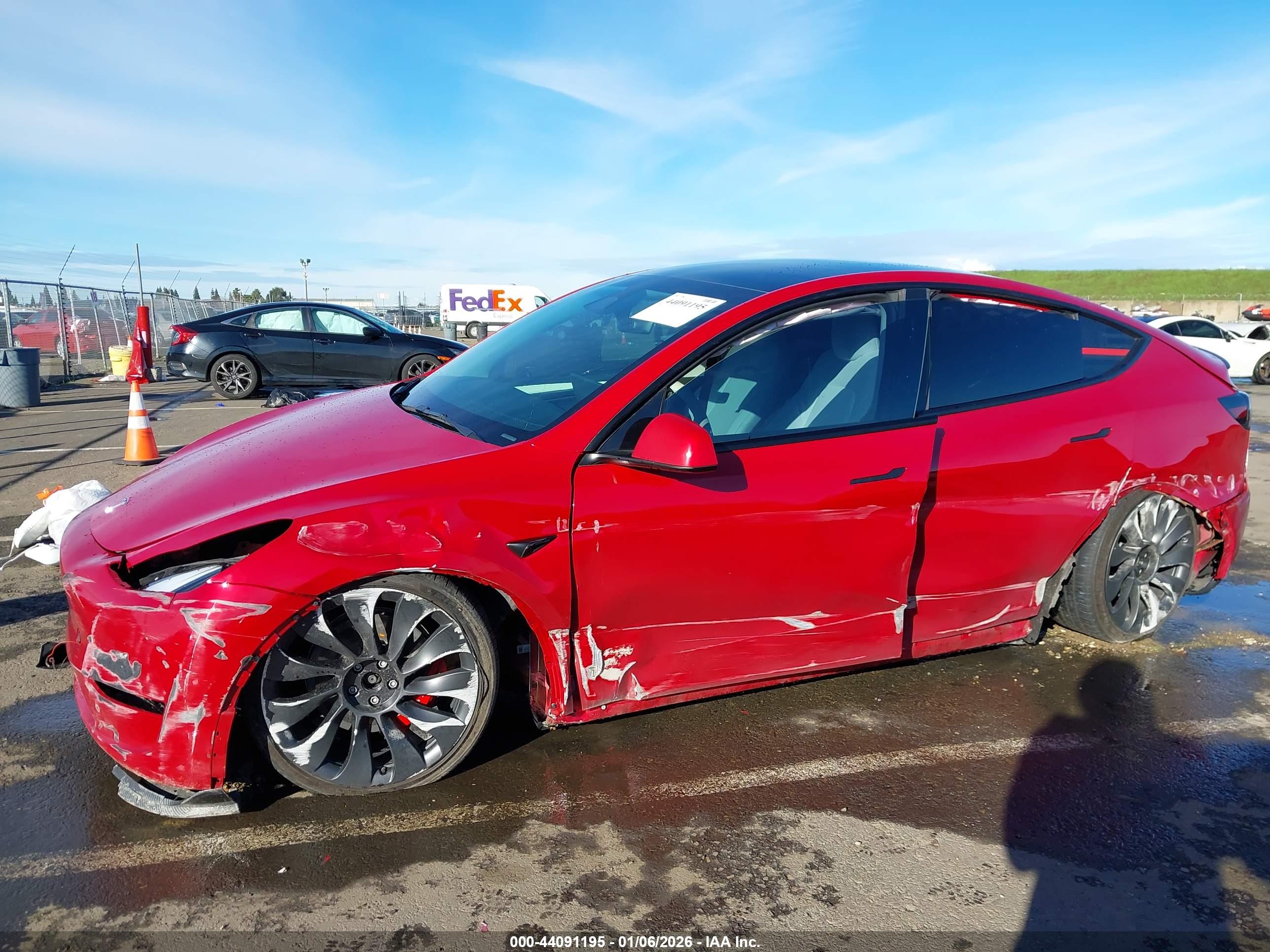 TESLA MODEL image 6