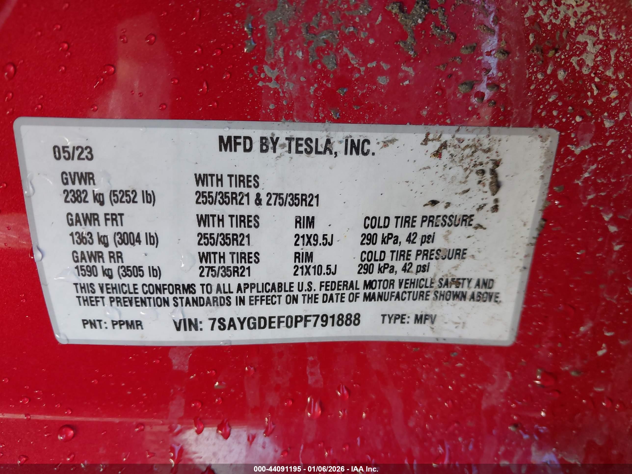 TESLA MODEL image 9