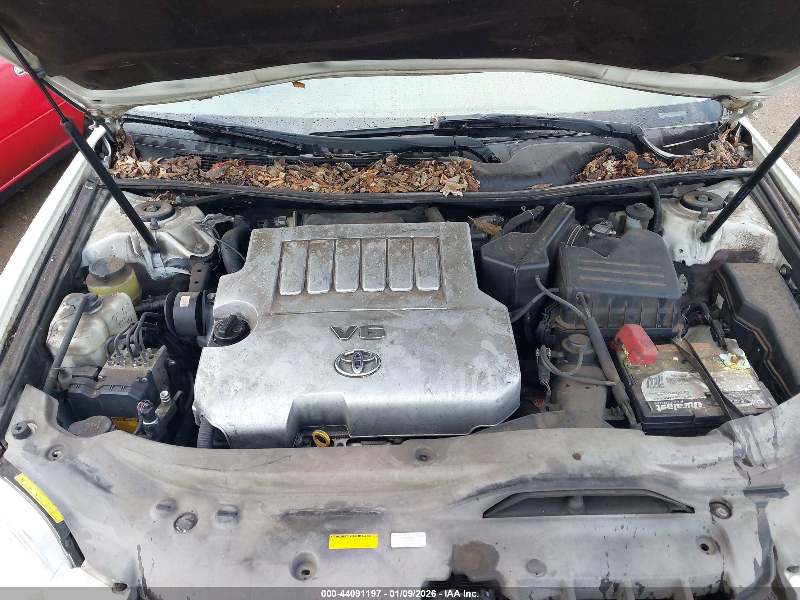 TOYOTA AVALON image 10