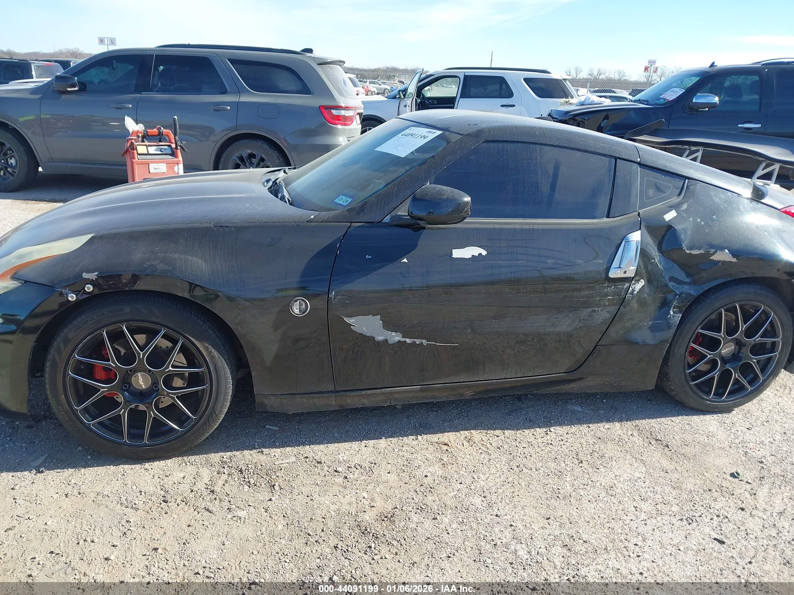 NISSAN 370Z image 6
