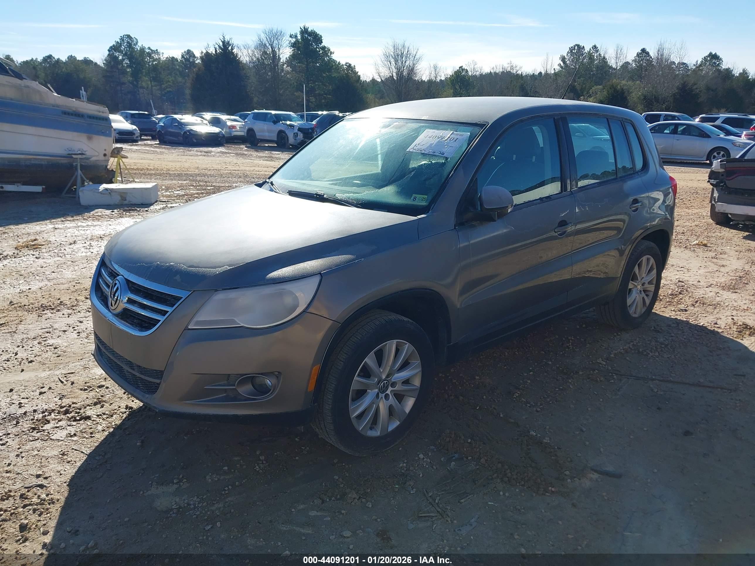 VOLKSWAGEN TIGUAN image 2