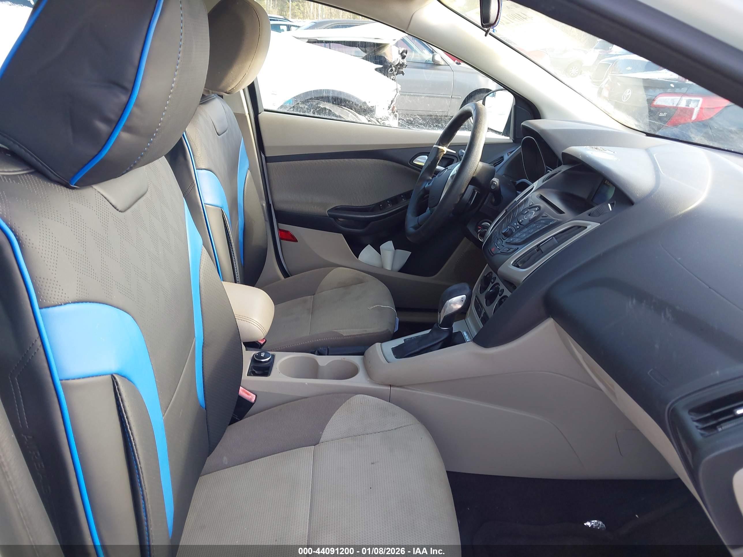 FORD FOCUS image 5