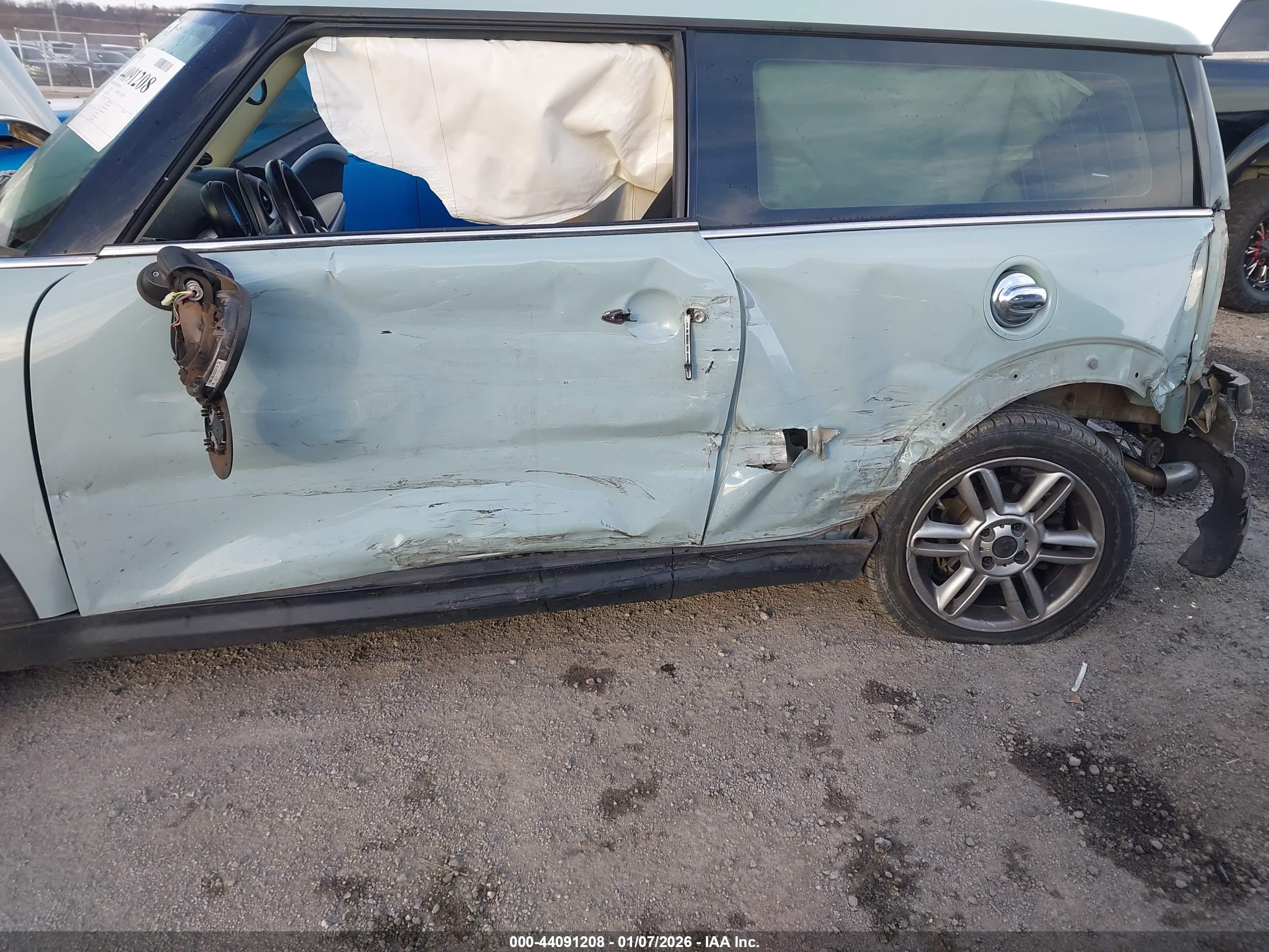MINI COOPER image 6