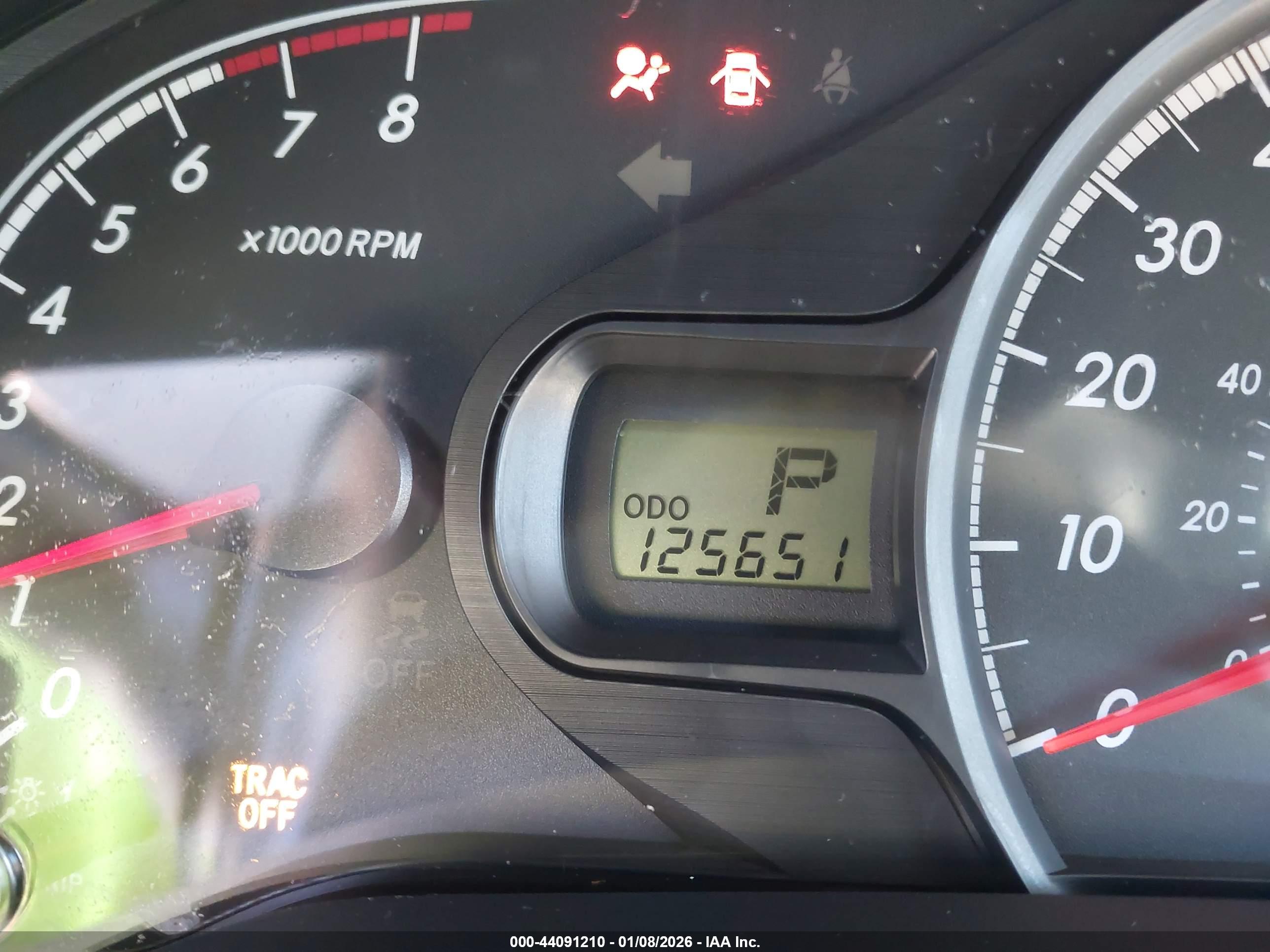 TOYOTA SIENNA image 7