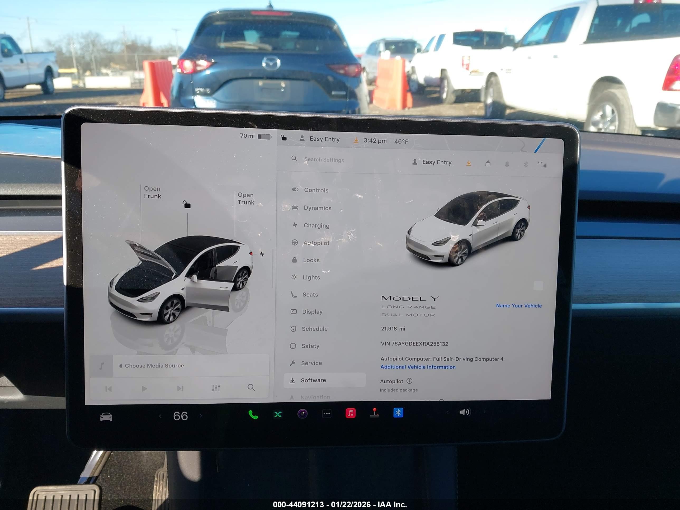 TESLA MODEL image 7