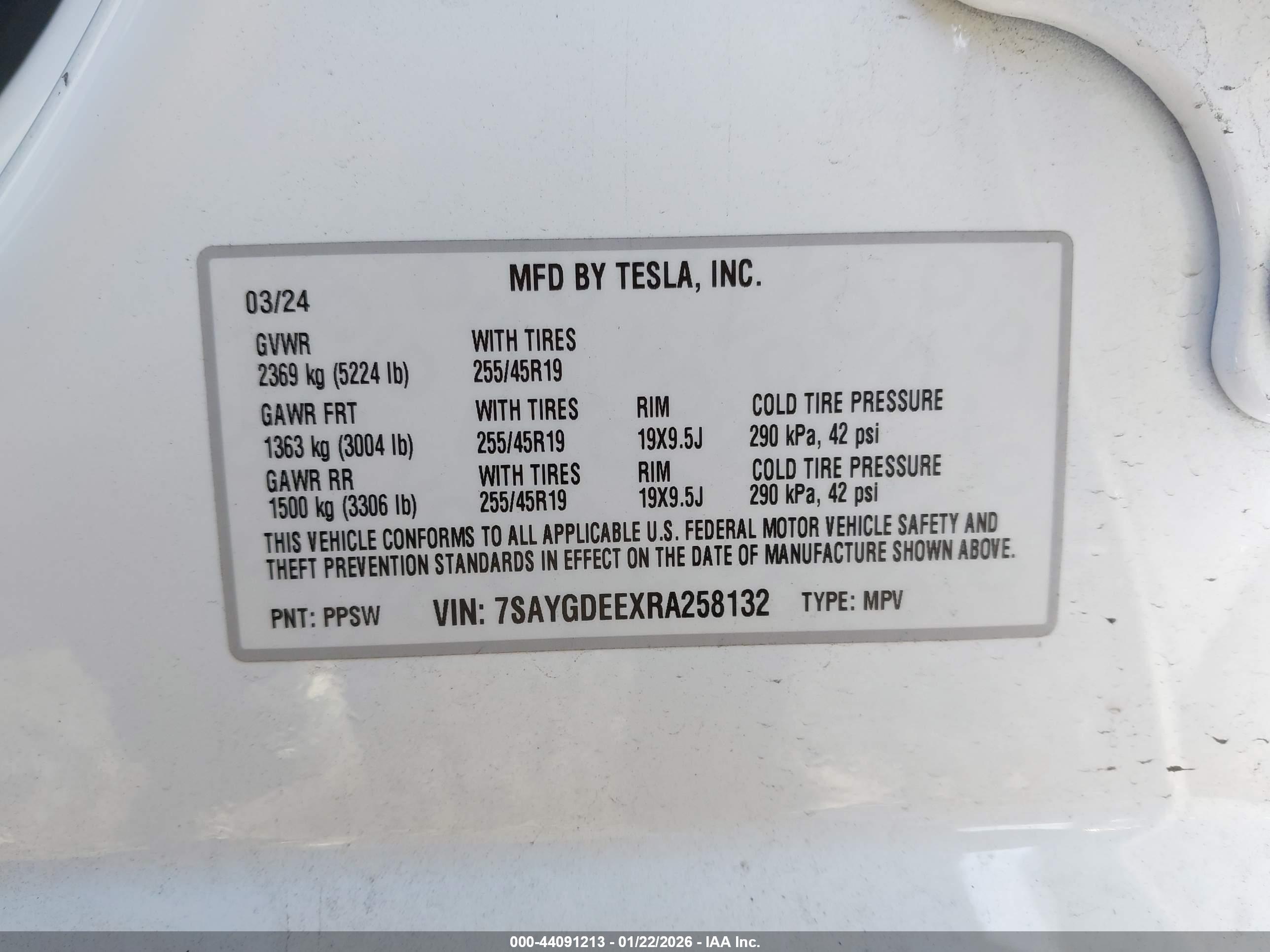 TESLA MODEL image 9