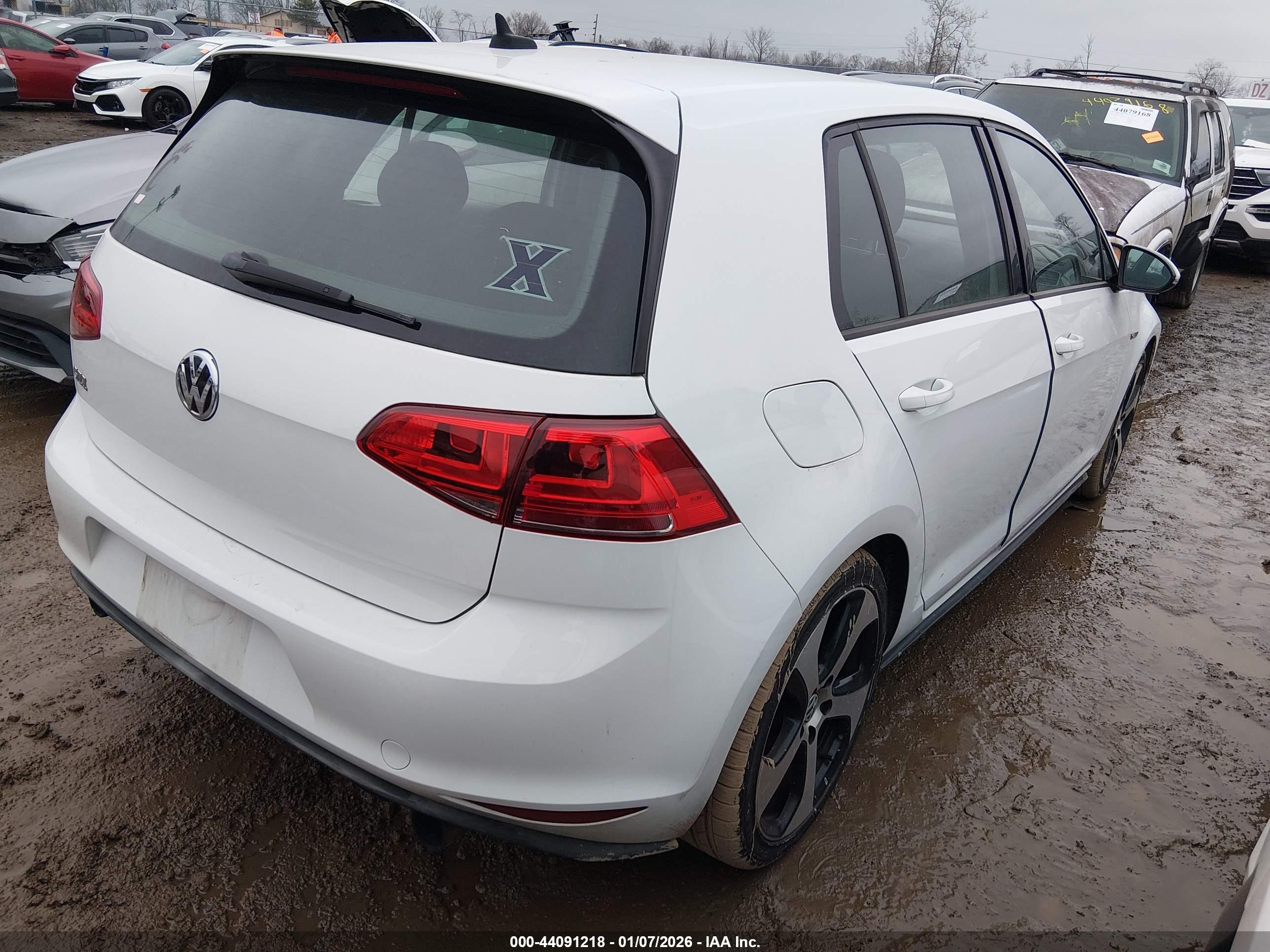 VOLKSWAGEN GOLF image 4