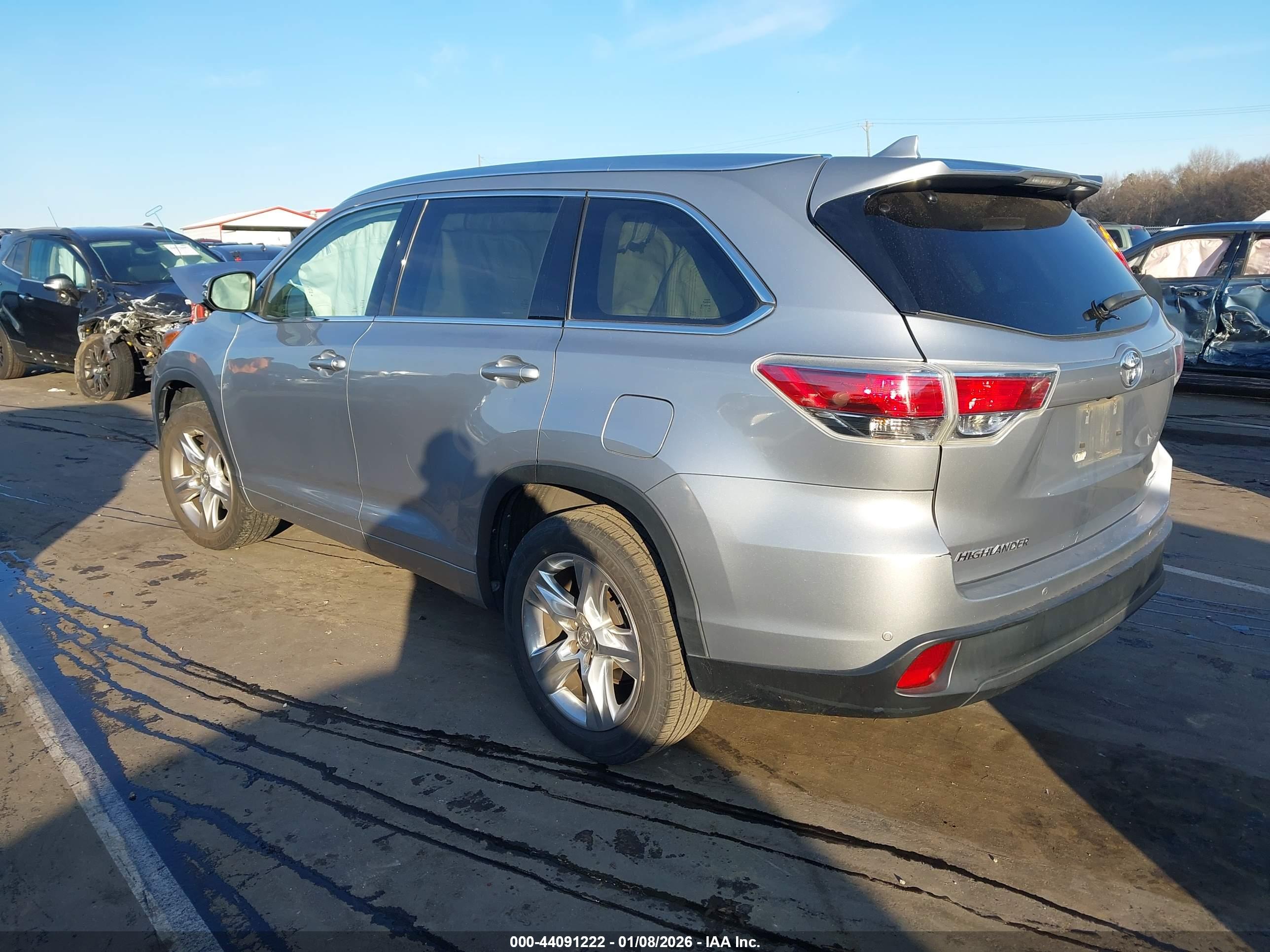 TOYOTA HIGHLANDER image 3