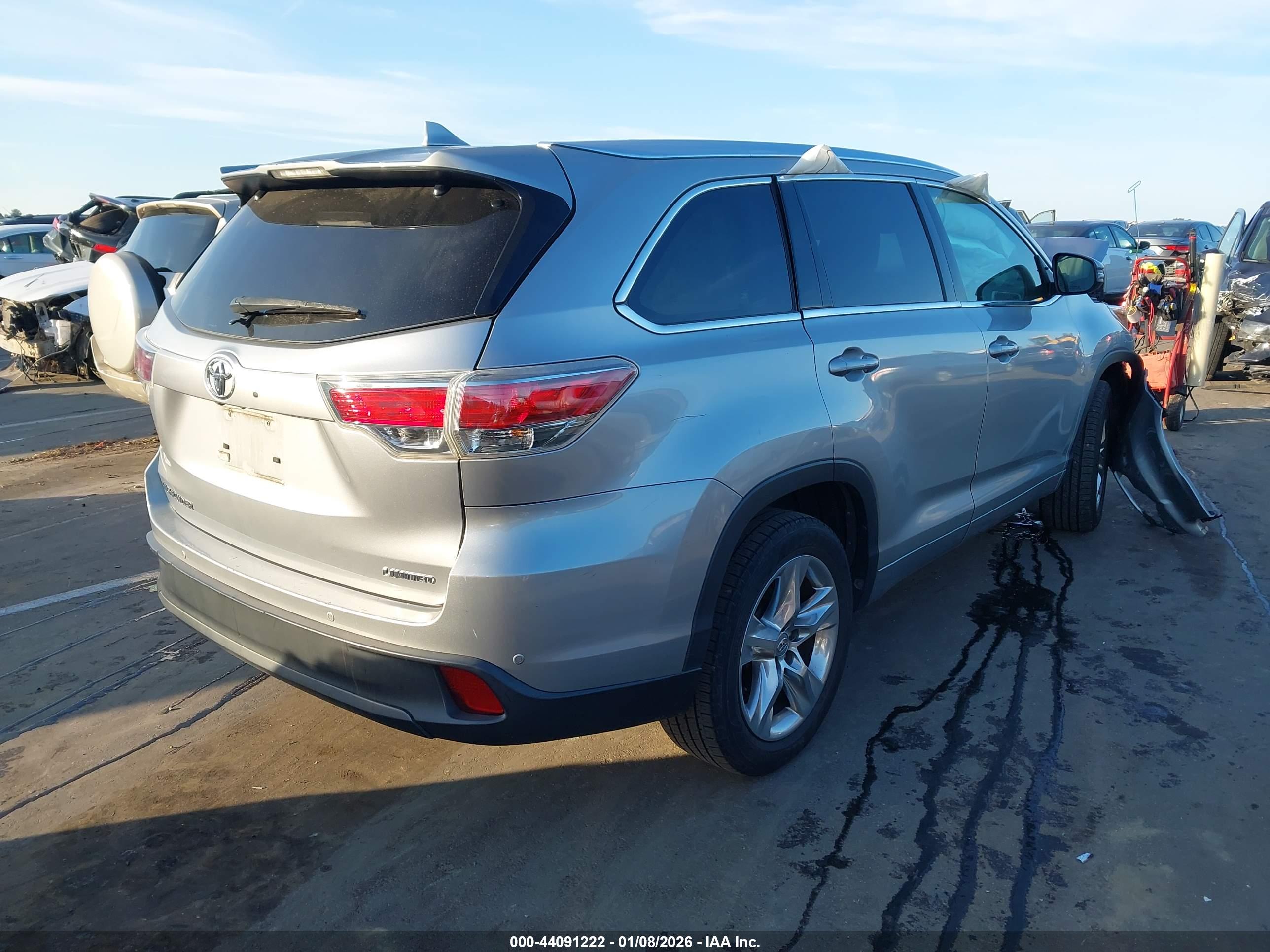 TOYOTA HIGHLANDER image 4