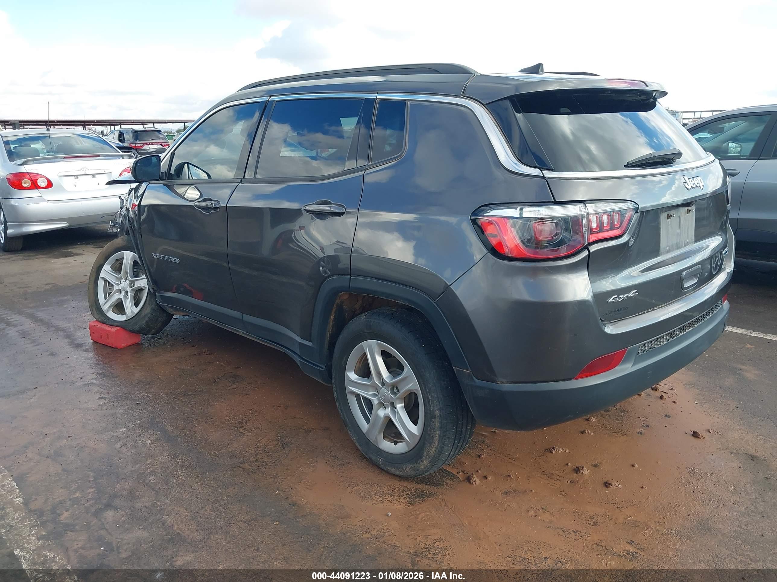 JEEP COMPASS image 3