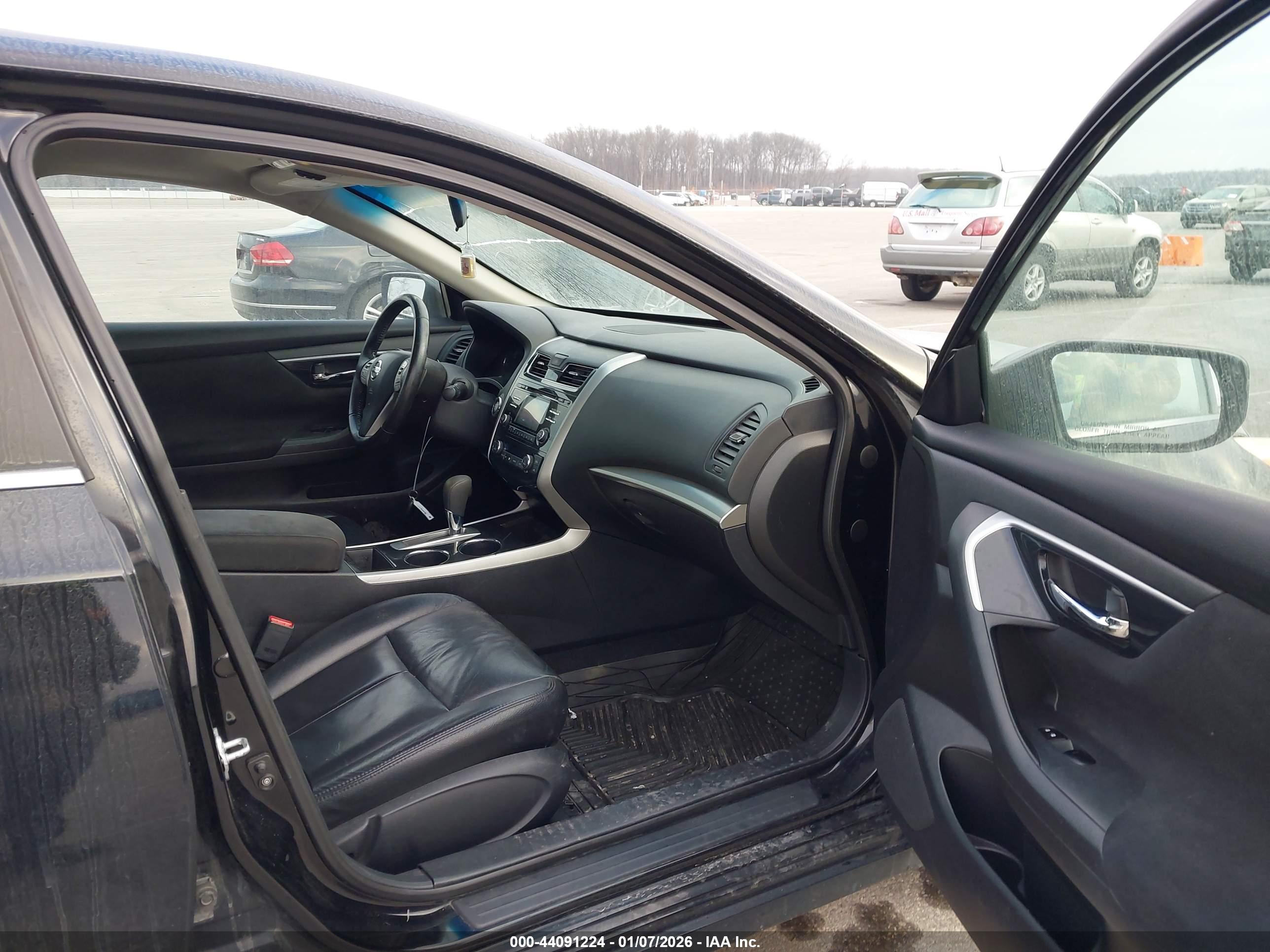 NISSAN ALTIMA image 5