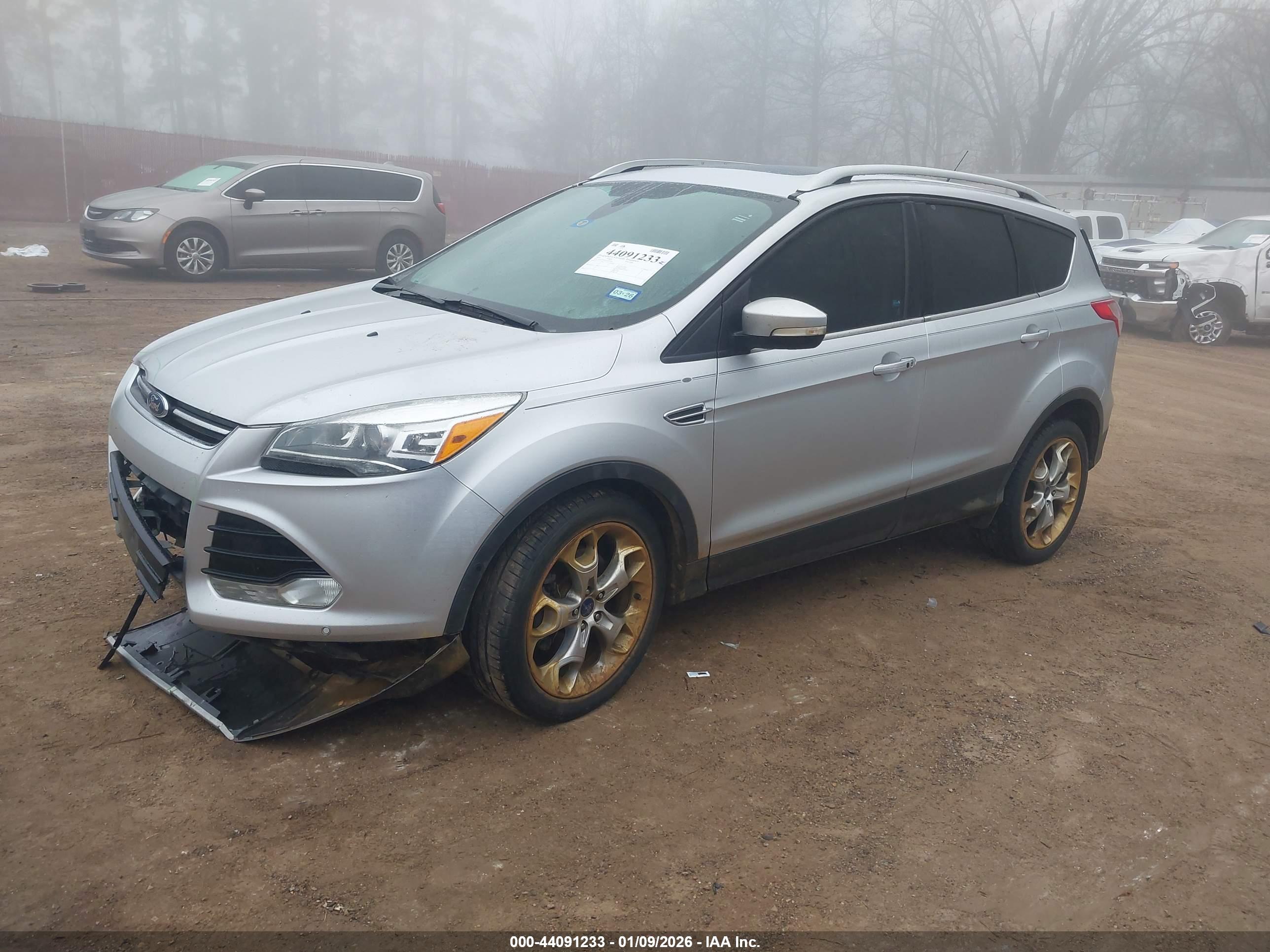 FORD ESCAPE image 2