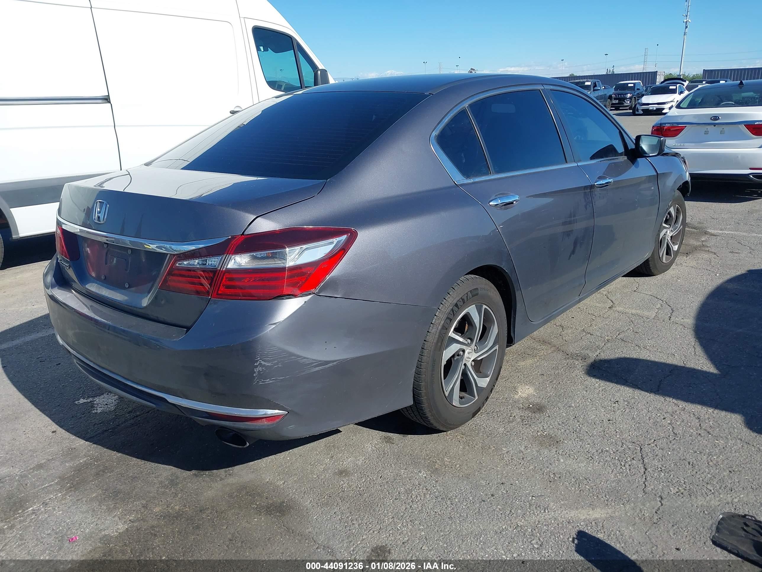 HONDA ACCORD image 4