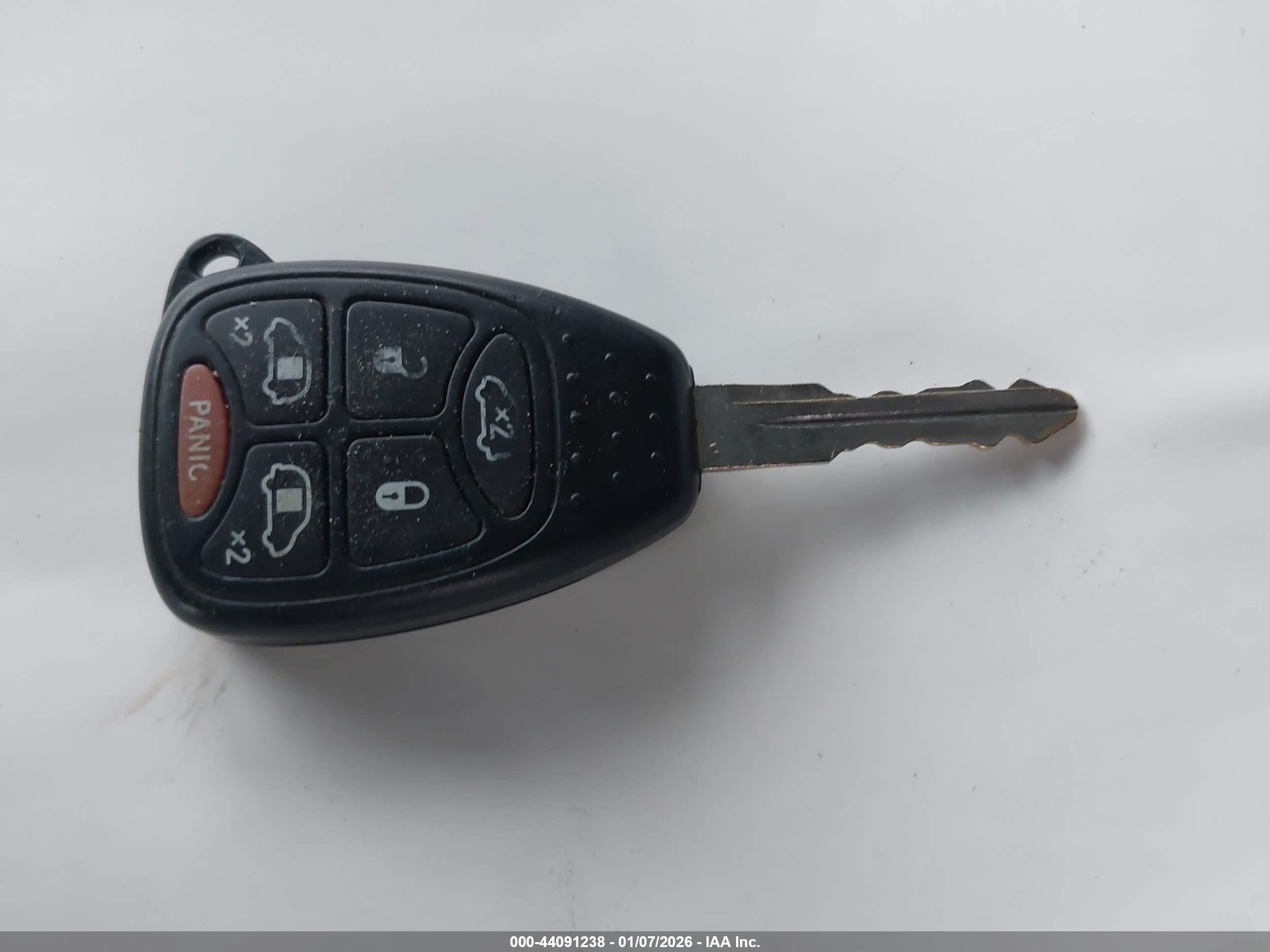 CHRYSLER TOWN image 11