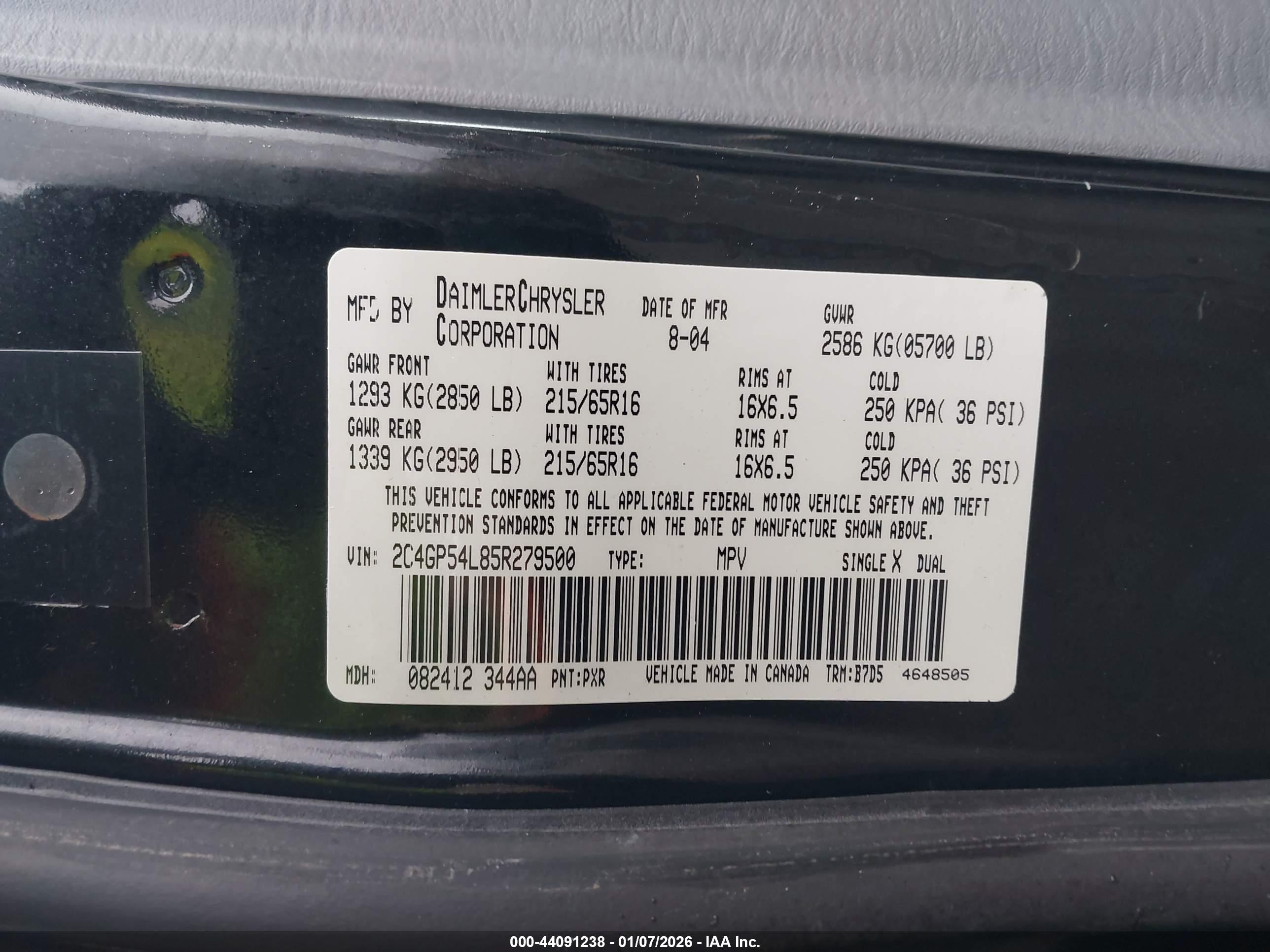 CHRYSLER TOWN image 9