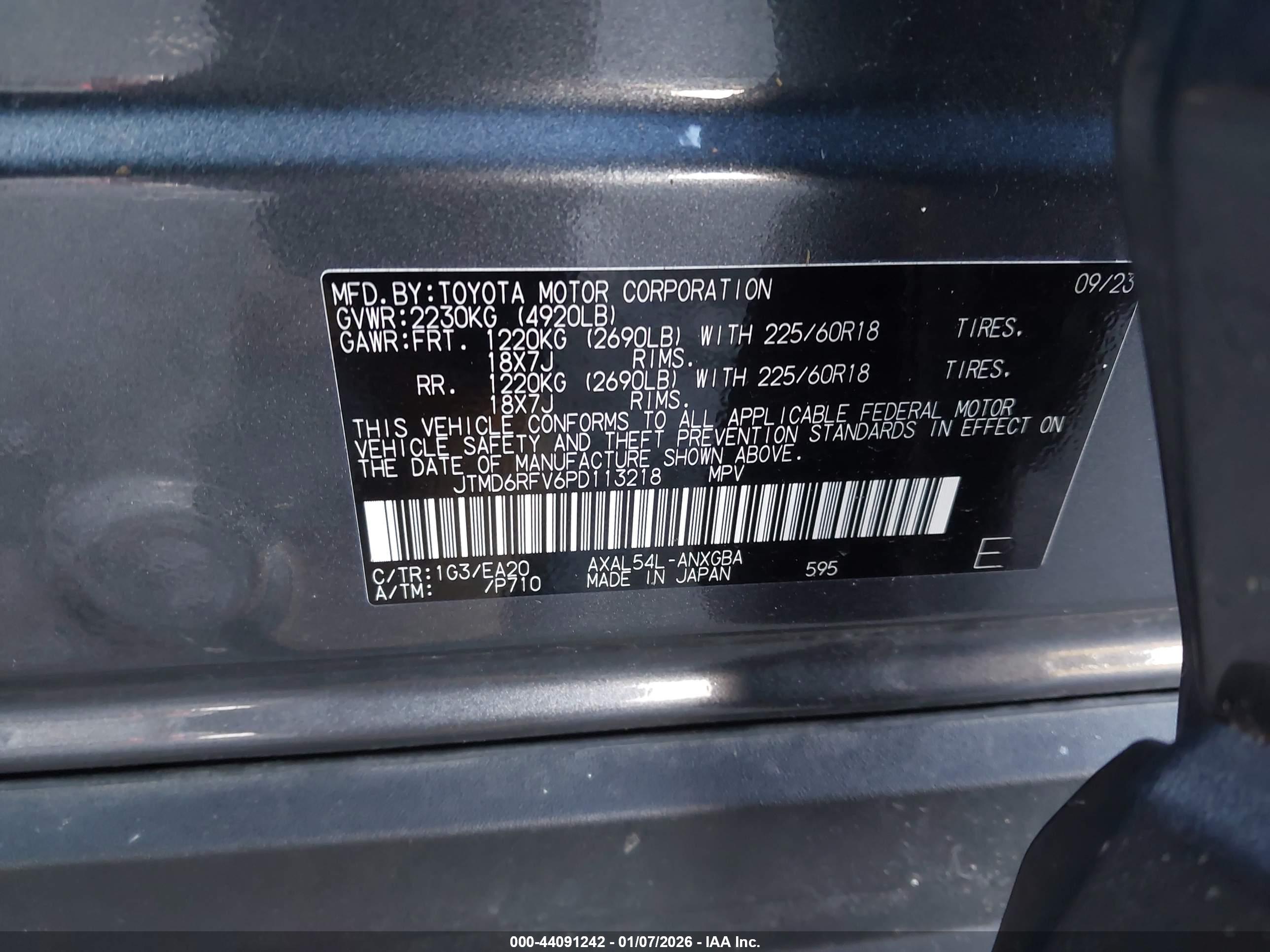 TOYOTA RAV4 image 9