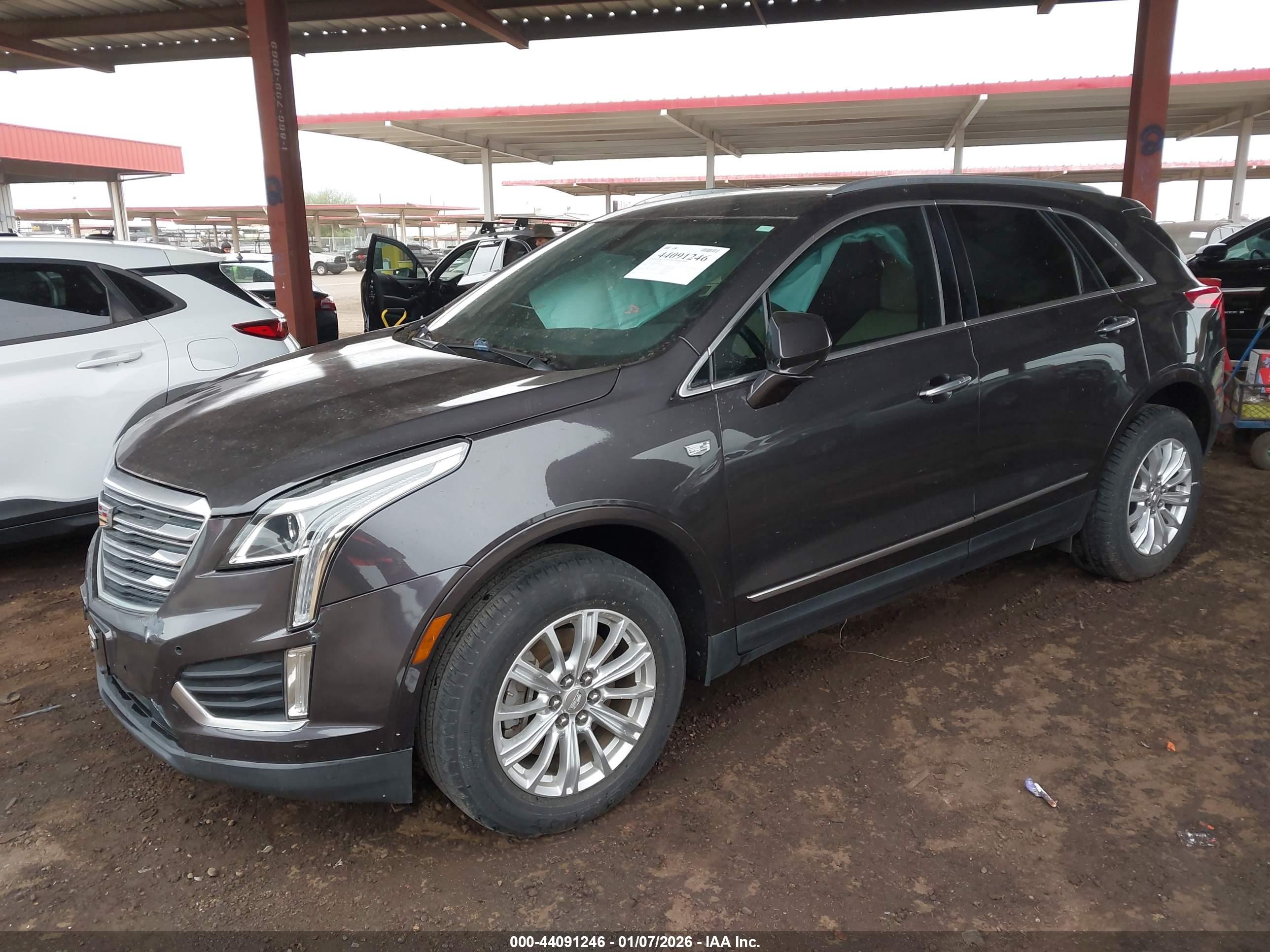 CADILLAC XT5 image 2