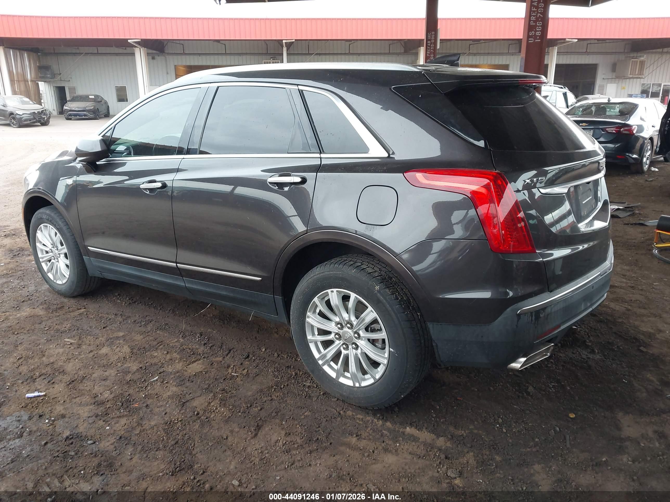 CADILLAC XT5 image 3