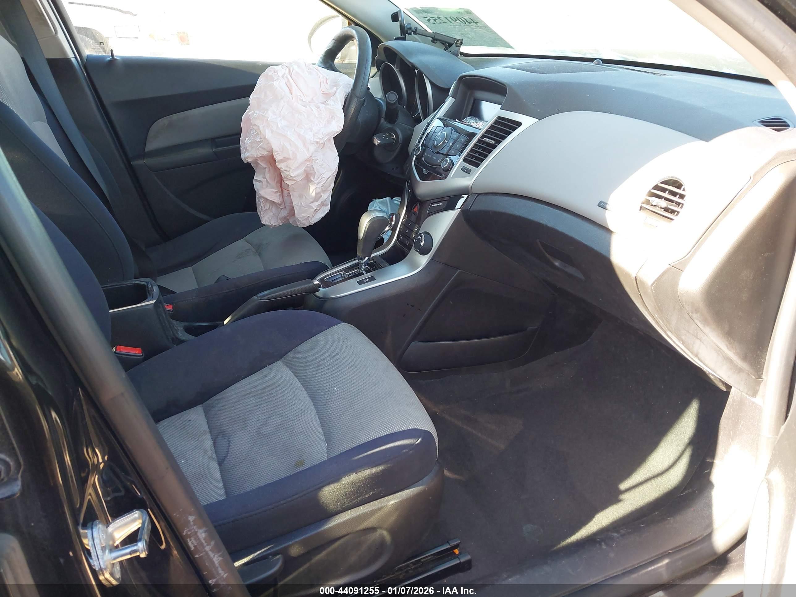 CHEVROLET CRUZE image 5