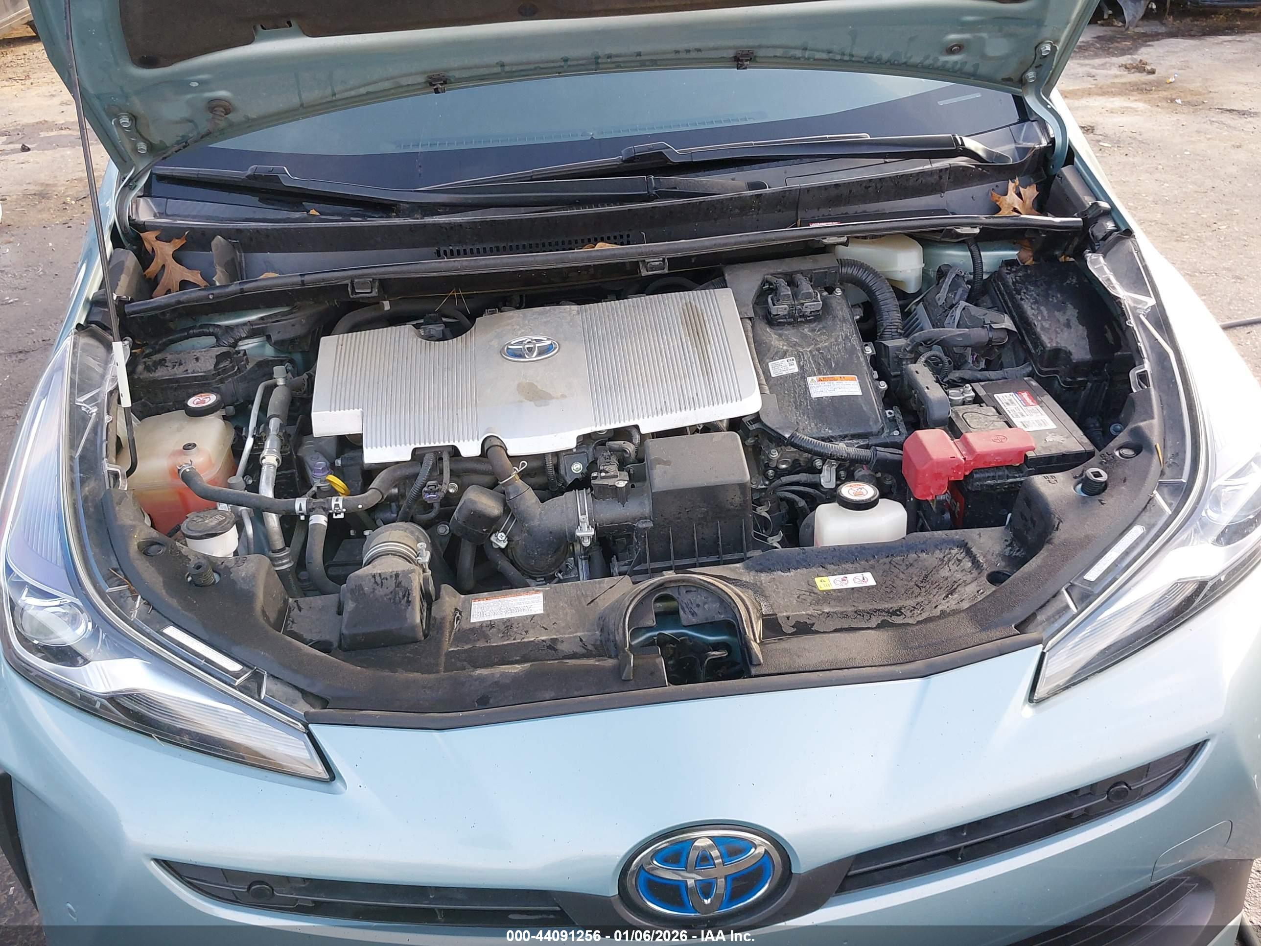 TOYOTA PRIUS image 10