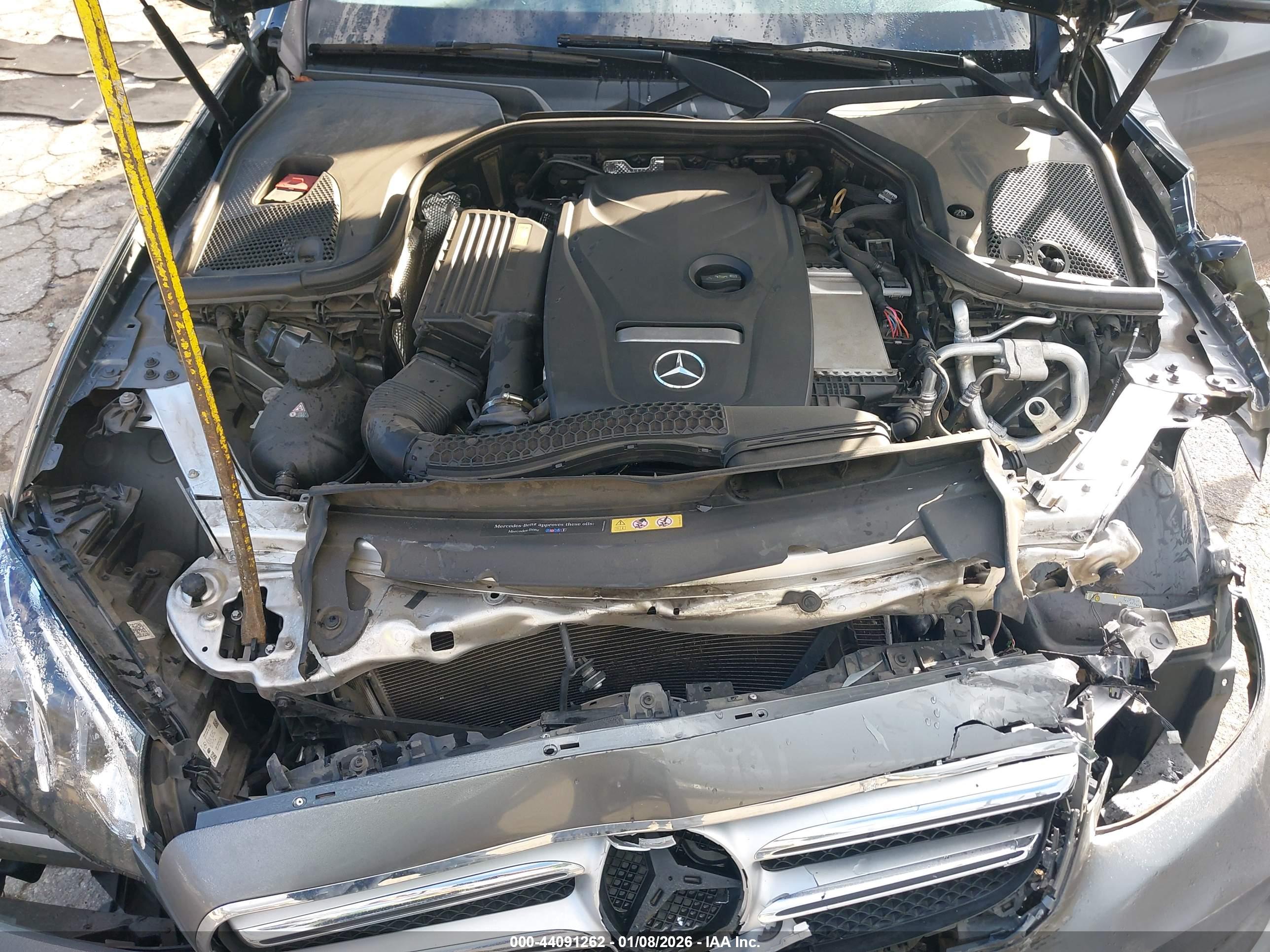 MERCEDES-BENZ E image 10