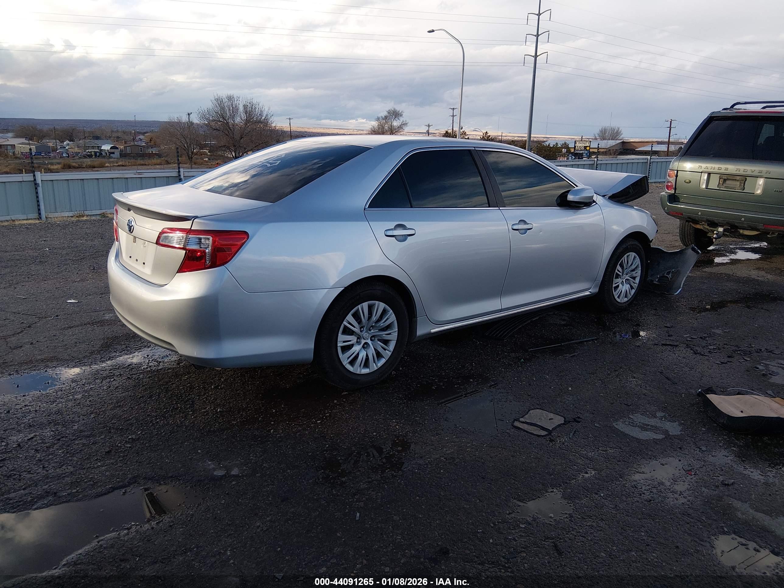 TOYOTA CAMRY image 4