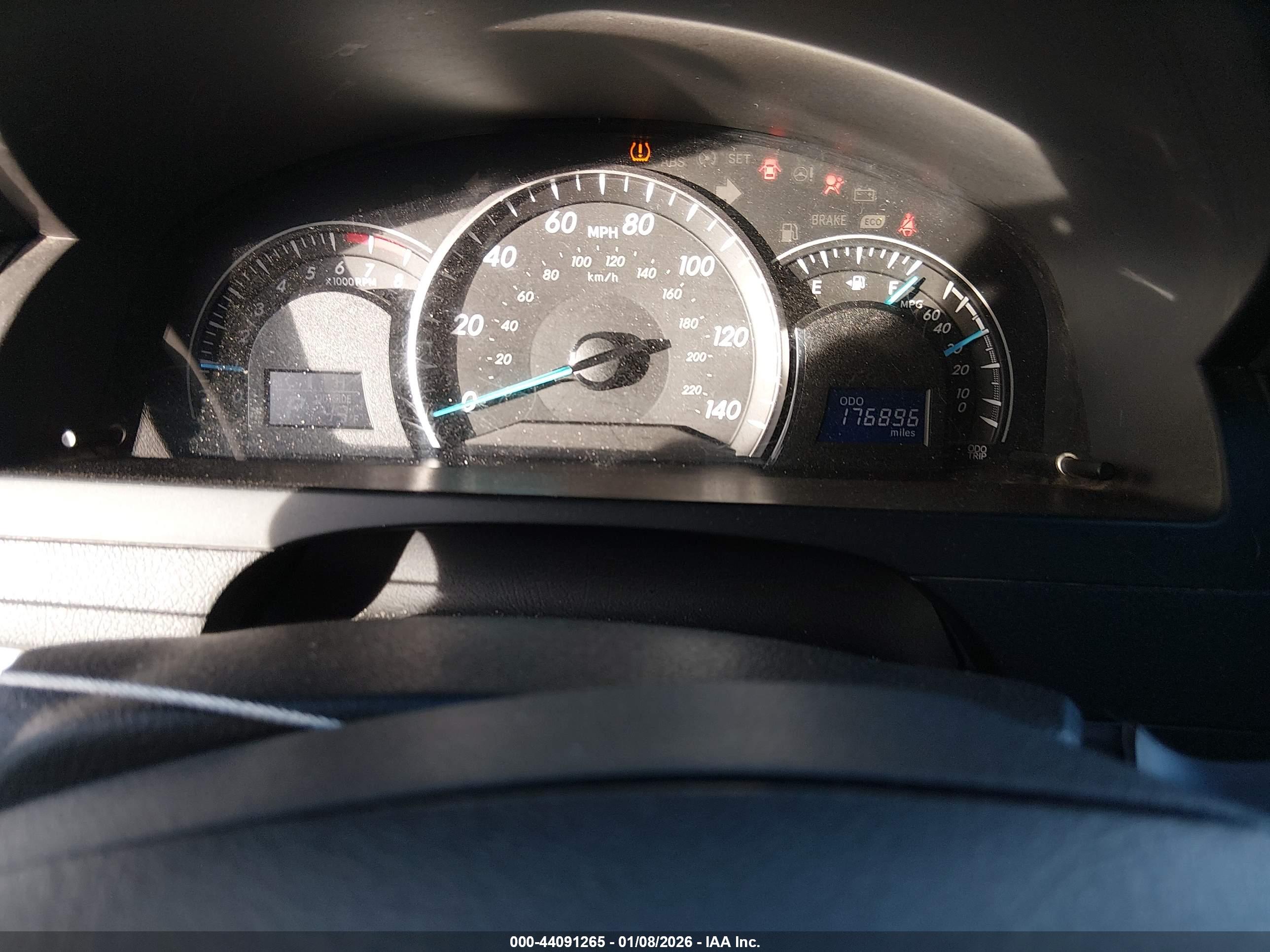 TOYOTA CAMRY image 7