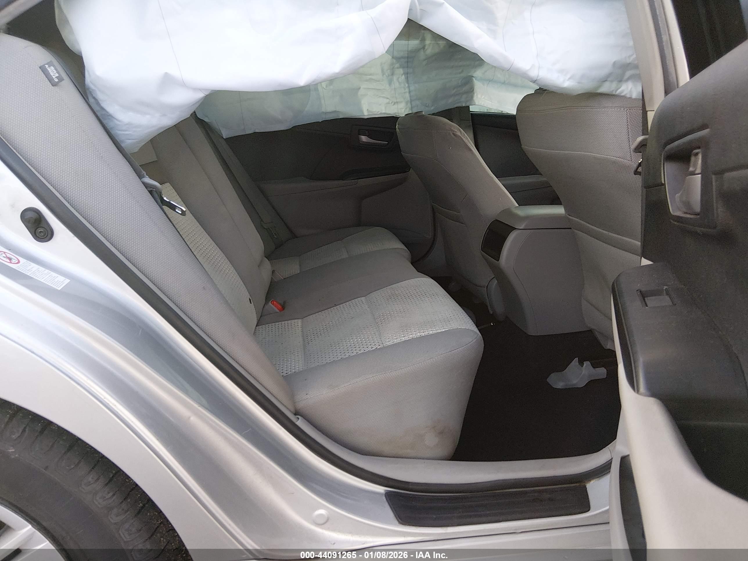 TOYOTA CAMRY image 8