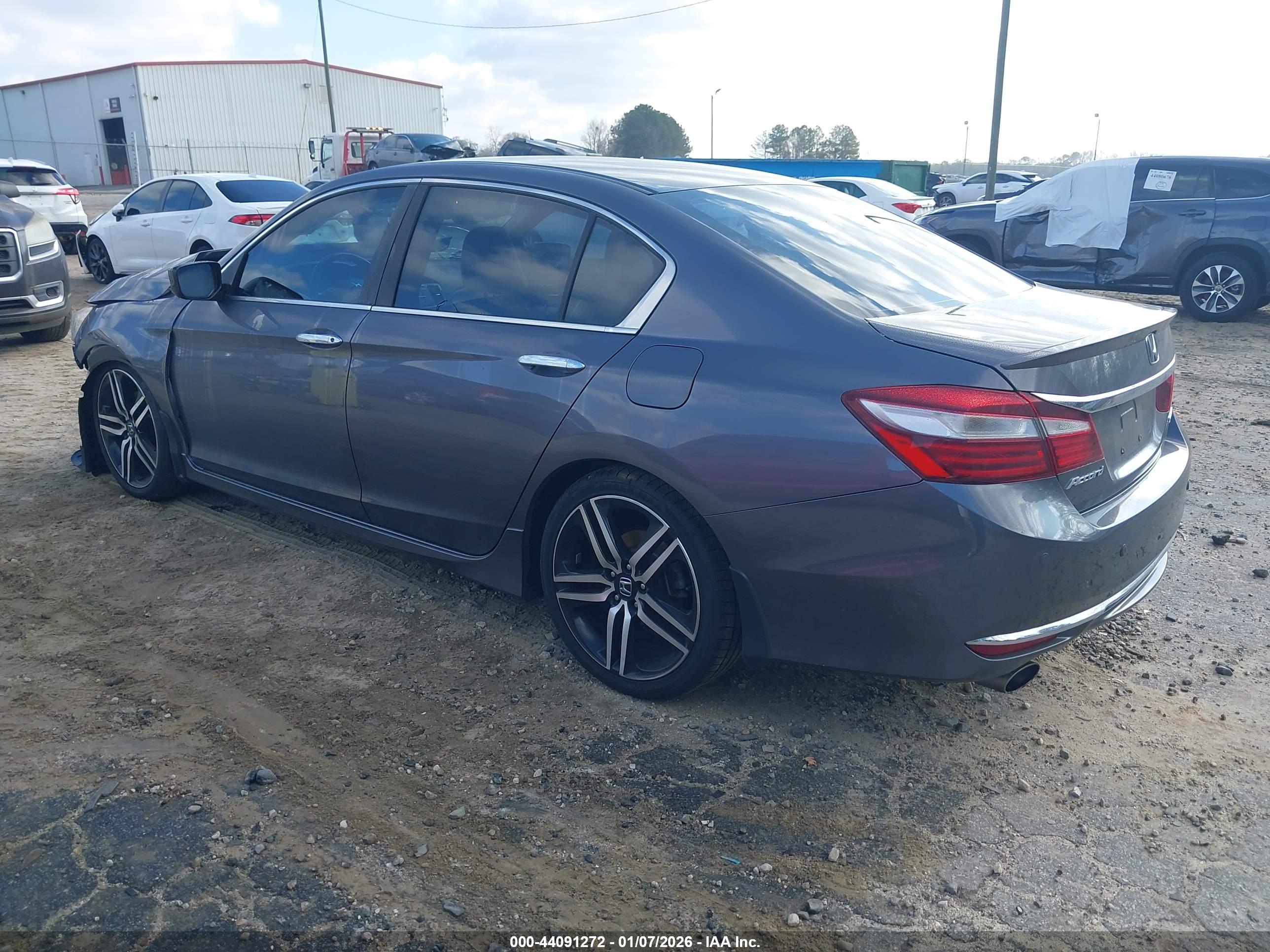 HONDA ACCORD image 3